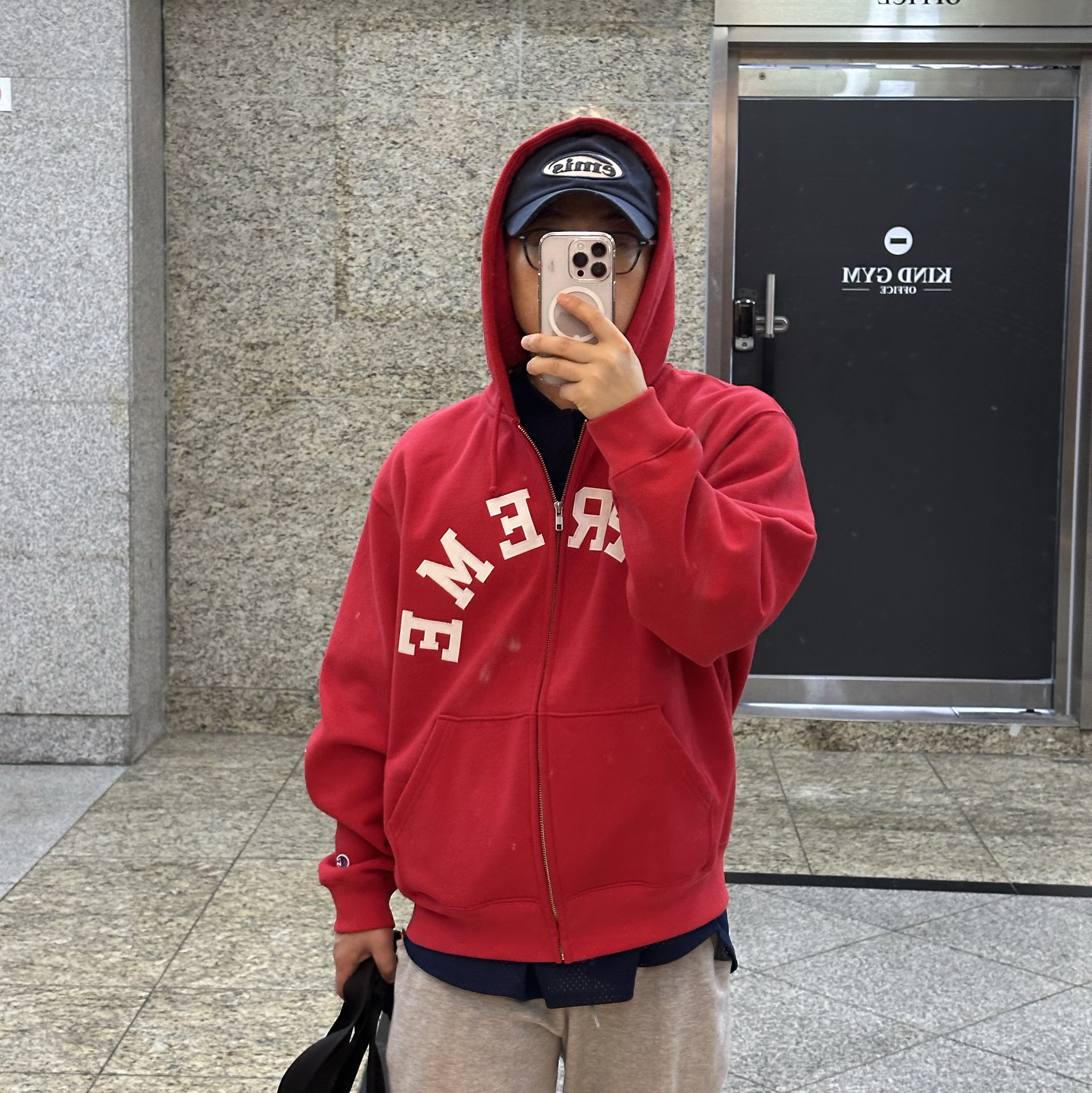 Supreme x Champion Zip Up Hooded Sweatshirt Red - 24SS 착용 스타일