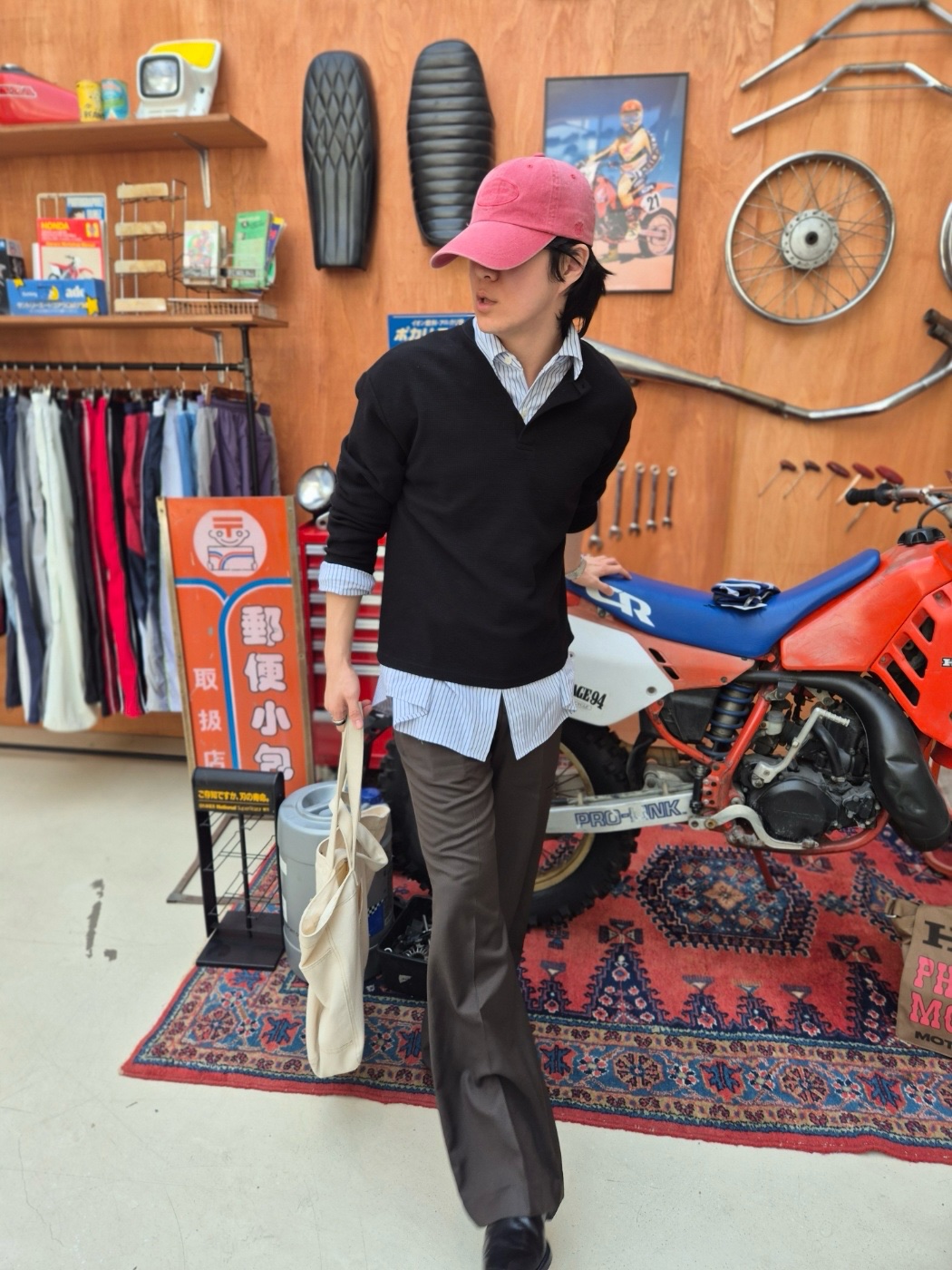 Honda Engineered Leather Ball Cap Black, Honda Engineered Leather Motorcycle Jacket All Black 착용 스타일 - 2