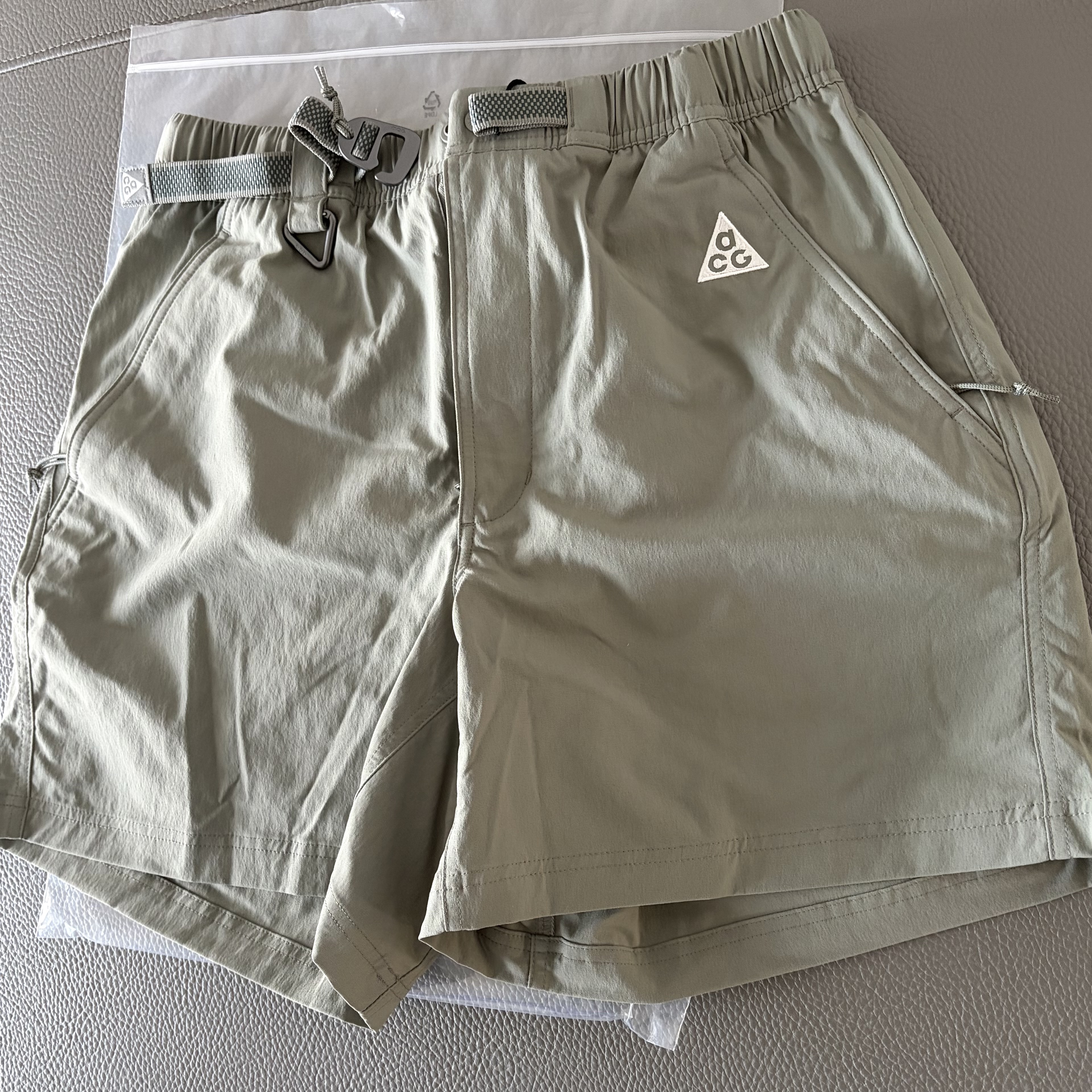 Nike ACG Hiking Shorts Dark Stucco - Asia 착용 스타일
