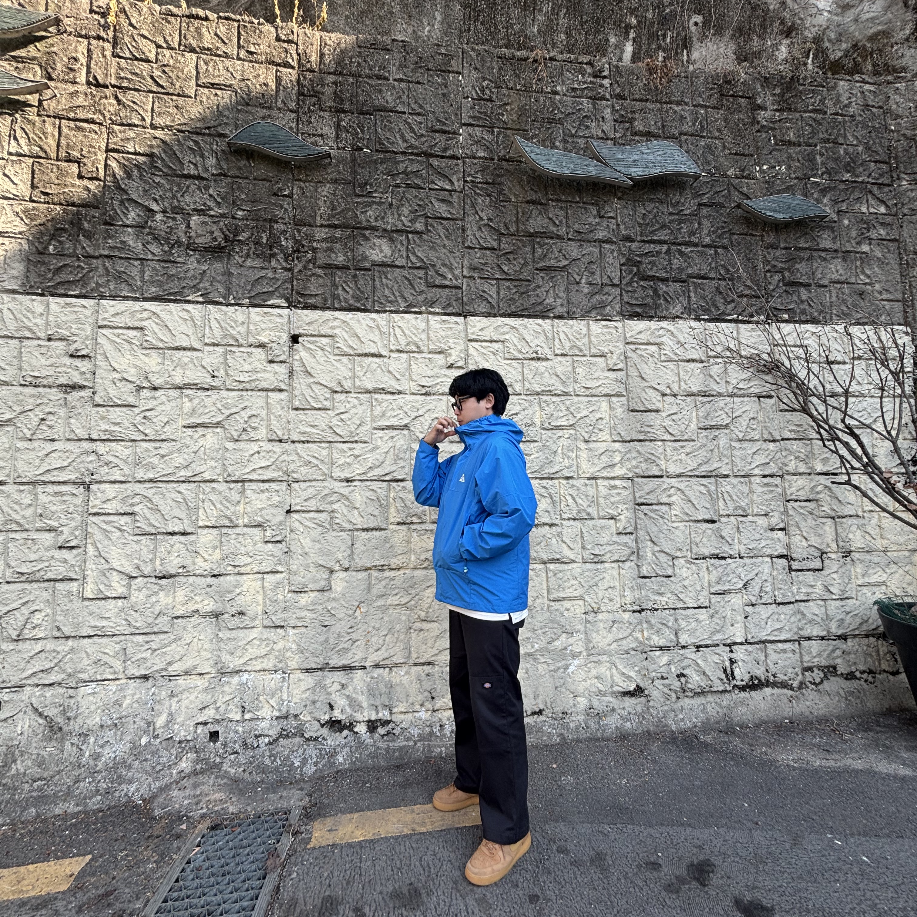 Nike ACG Storm-Fit ADV Cascade Rains Full Zip Jacket Light Photo Blue Summit White - Asia, Nike Air Force 1 '07 WB Flax 착용 스타일