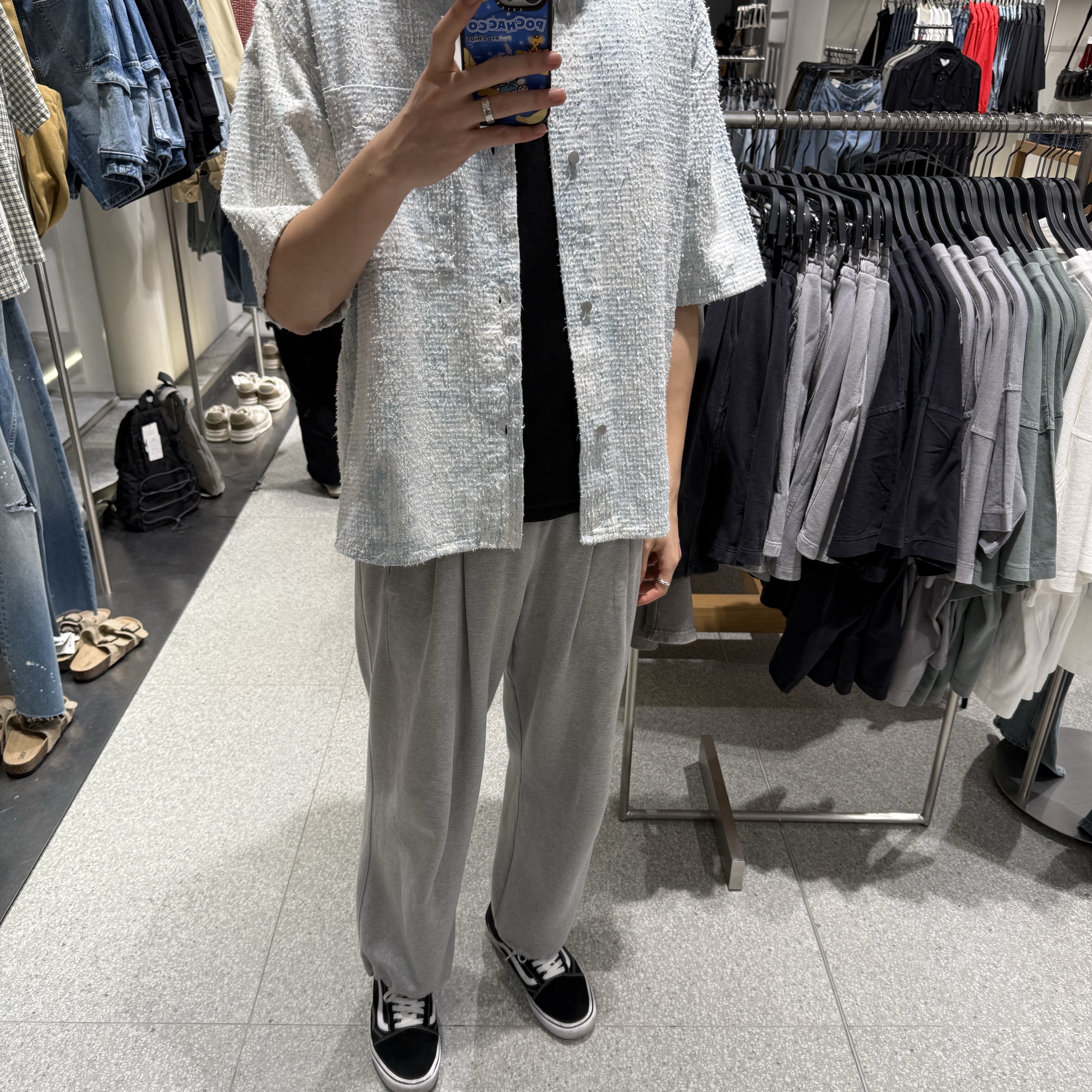 Vans ComfyCush Old Skool Black True white 착용 스타일