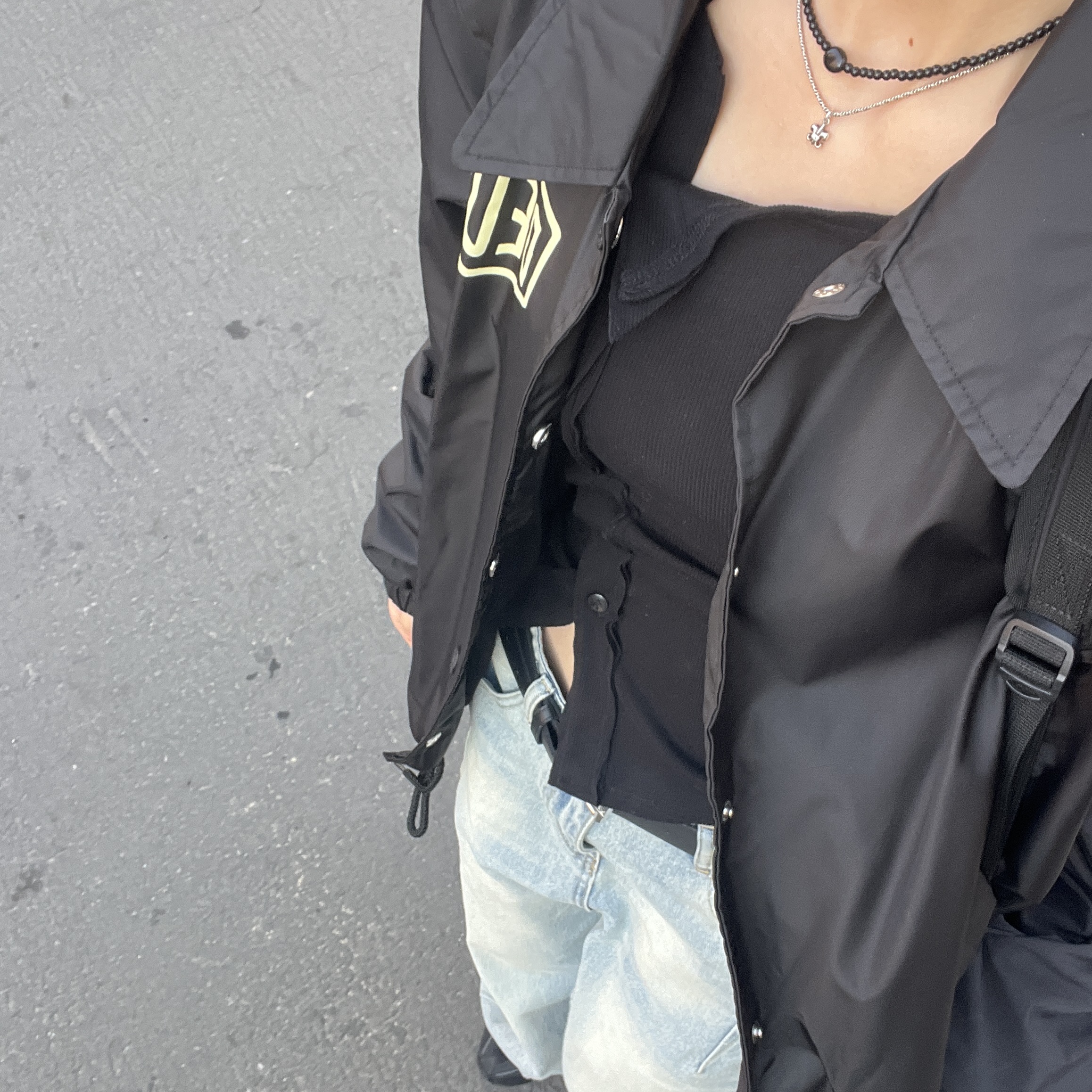 Deus Ex Machina Korea College Coach Jacket Black 착용 스타일 - 2