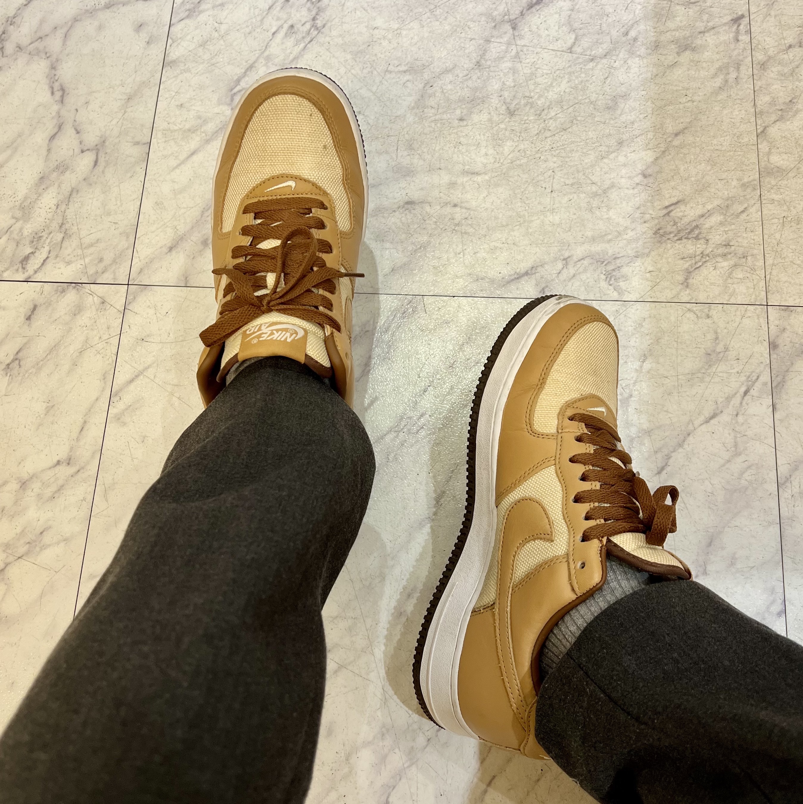 Nike Air Force 1 Low QS Acorn 2021 착용 스타일