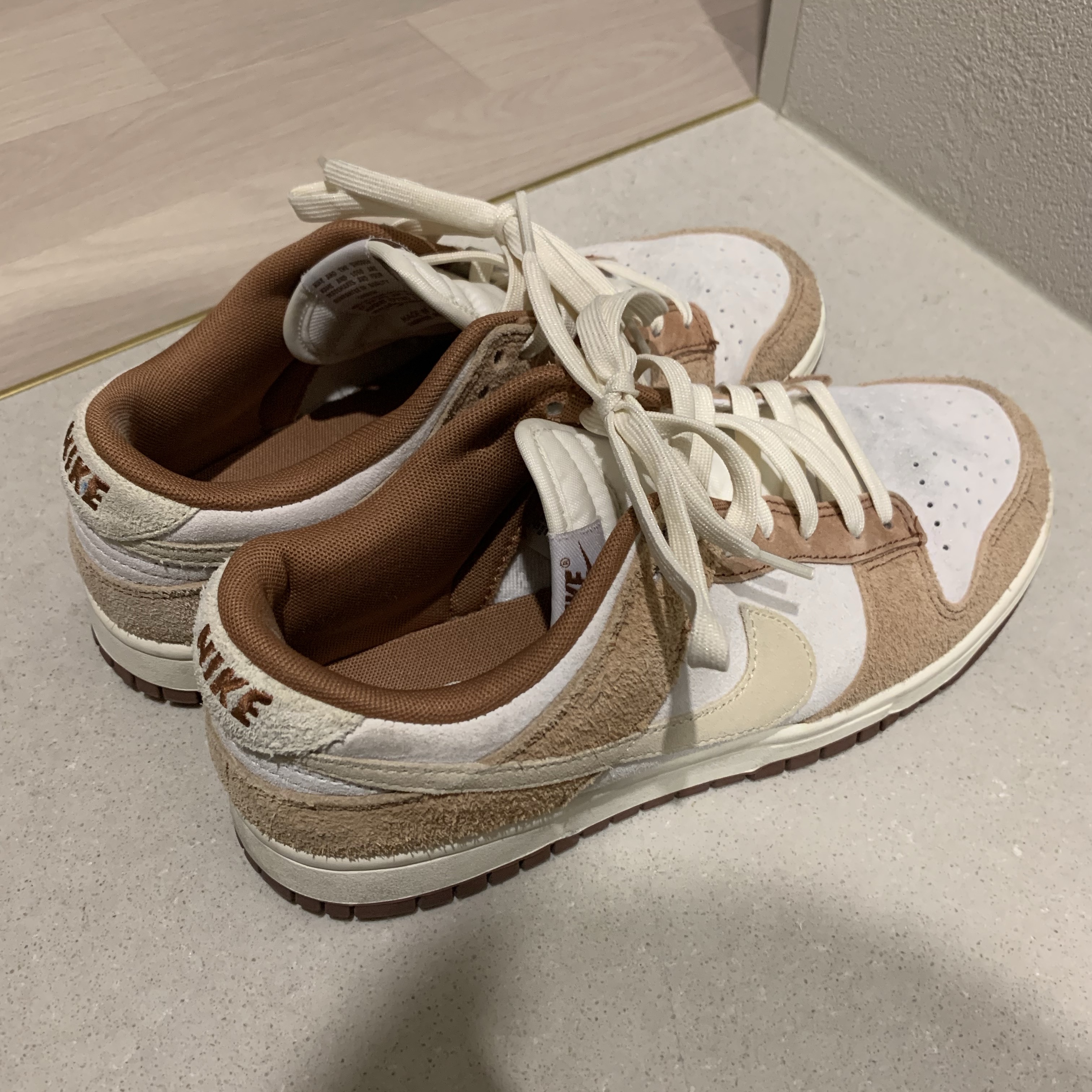 Nike Dunk Low Pro Premium Medium Curry 착용 스타일