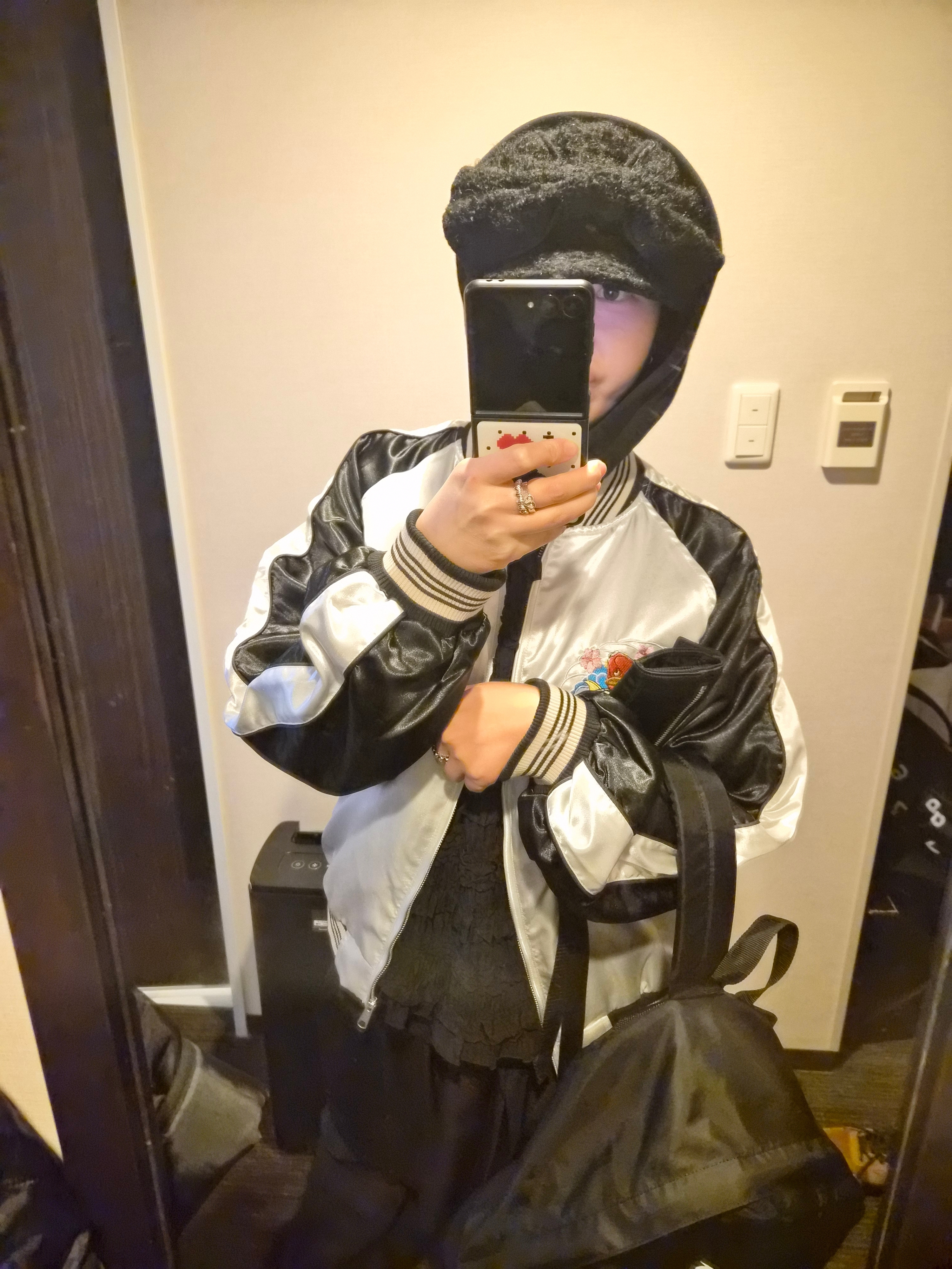 Arc'teryx Heliad 15 Backpack Black, Hysteric Glamour Skull Ring Silver 착용 스타일 - 9