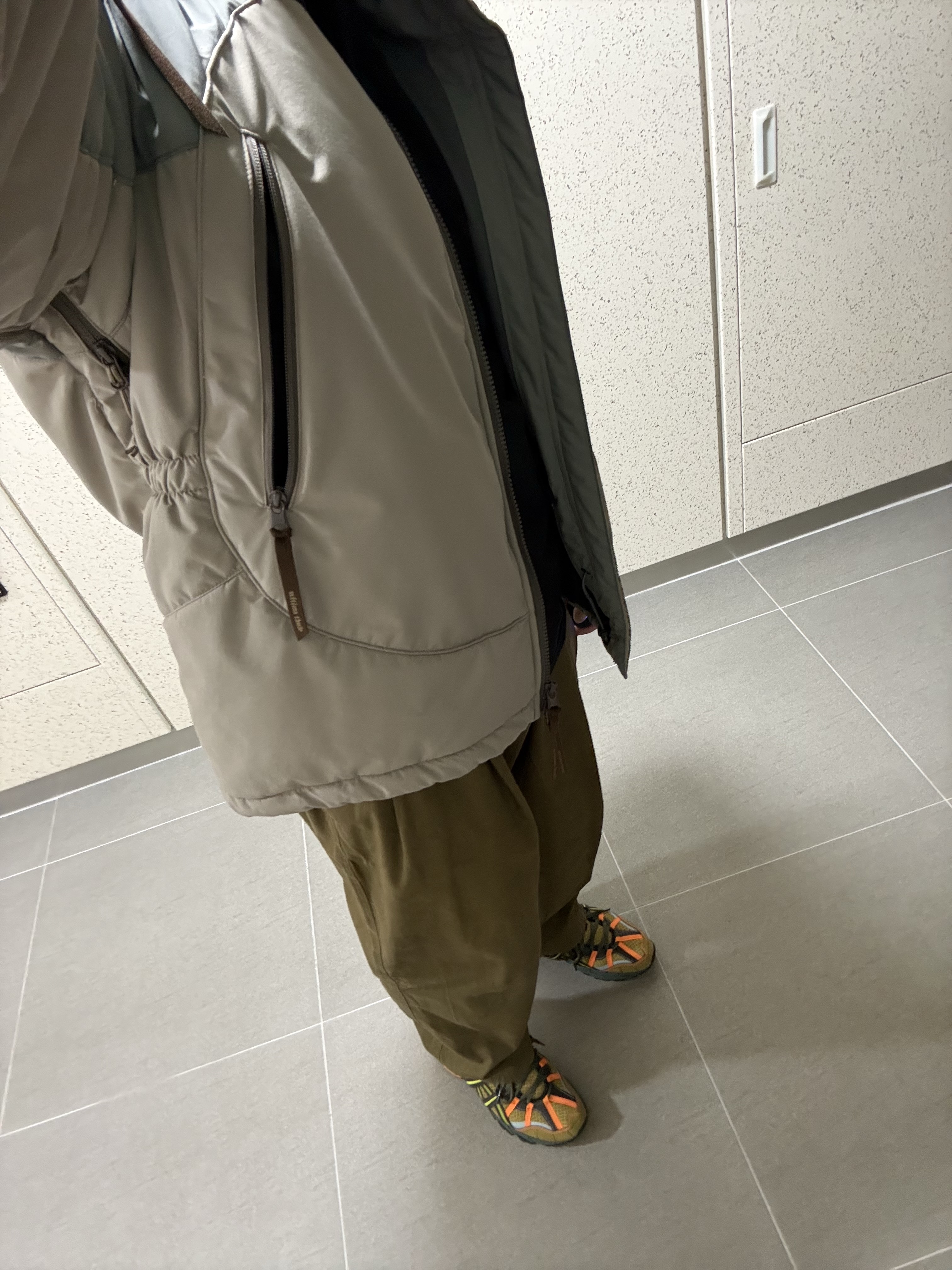 Asics x Andersson Bell Gel-Sonoma 15-50 Olive Oil Dark Brown 착용 스타일 - 2