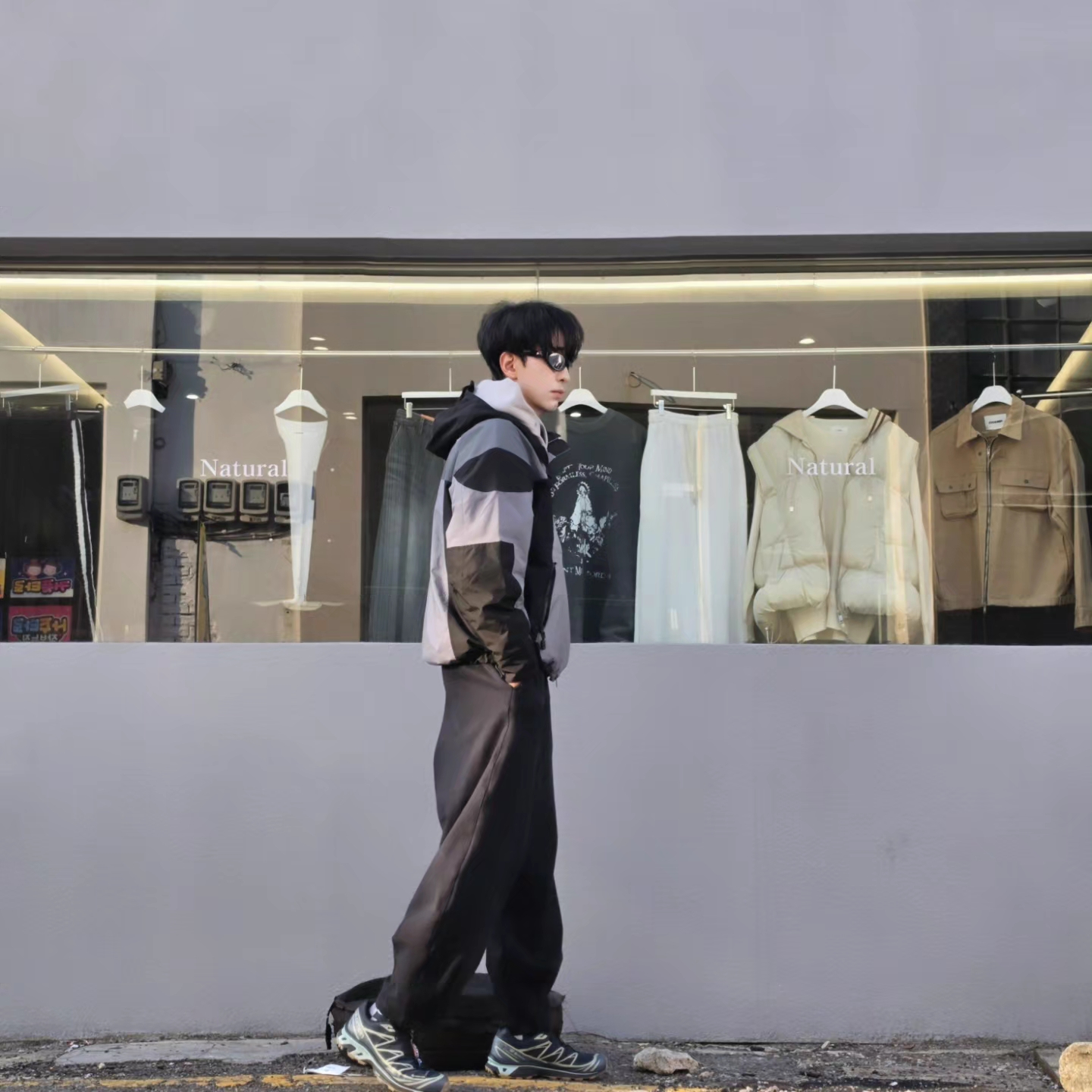 The North Face Line-X Jacket Gray - 25FW, Nike Club Fleece Oversized French Terry Pants Black White - Asia 착용 스타일 - 3