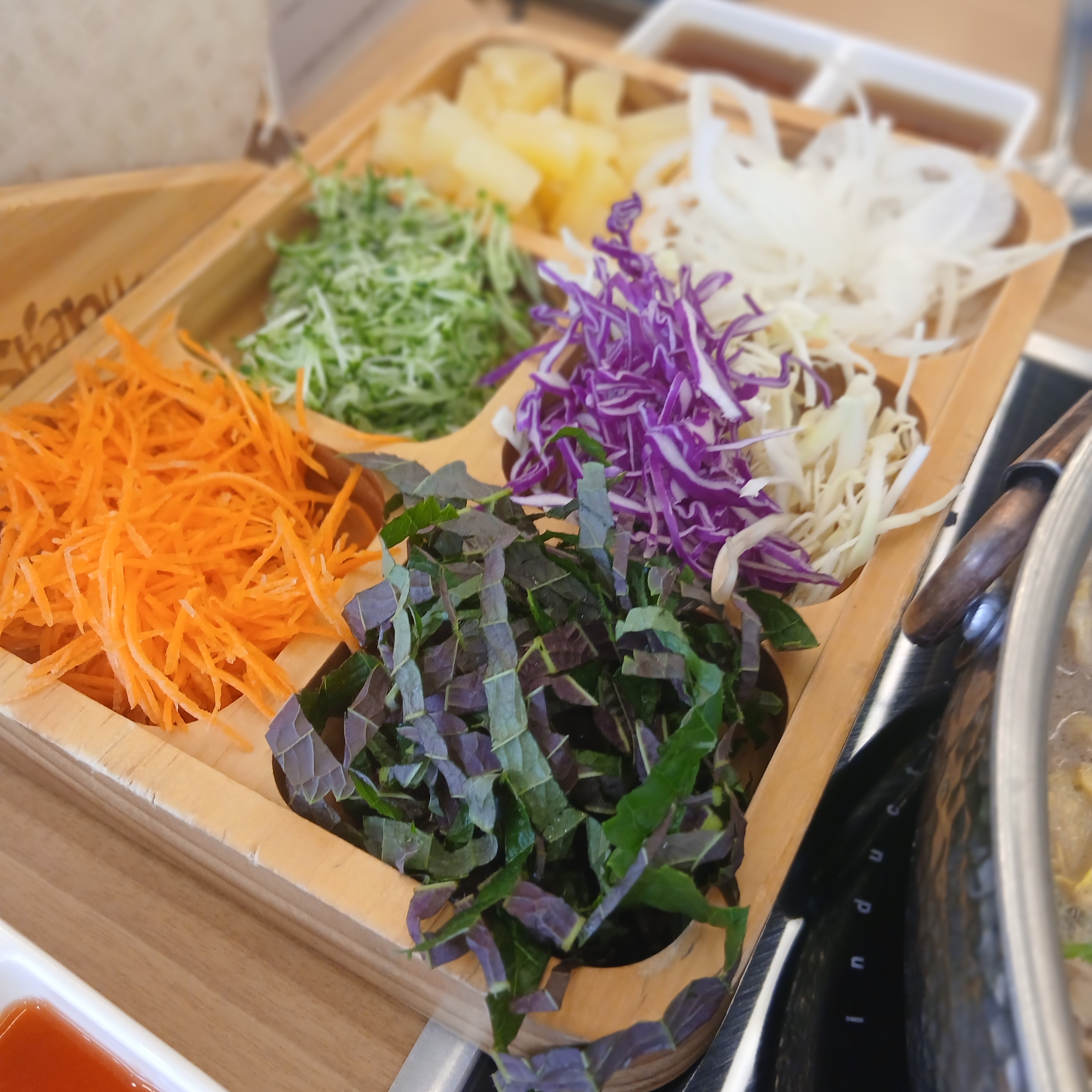 Arc'teryx Emblem Fleece Crew Neck Pullover  Habitat 착용 스타일 - 5