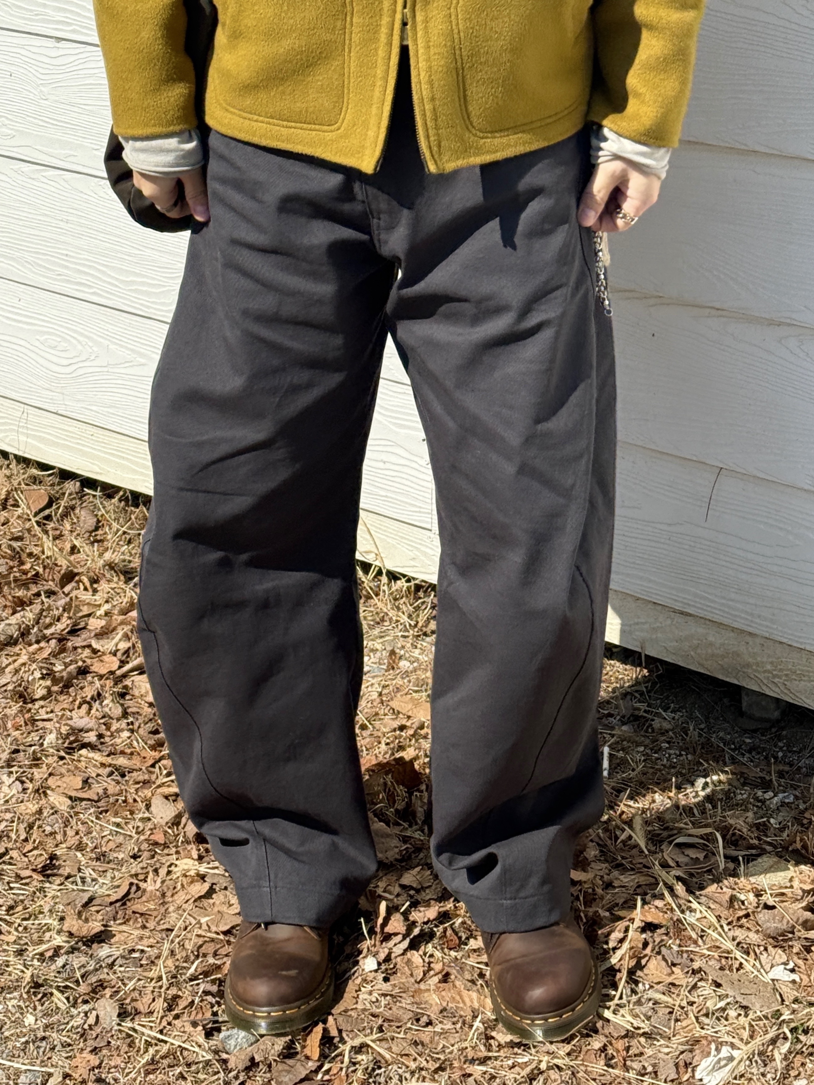 Dr. Martens 1461 Crazy Horse Dark Brown, Human Made Military Card Case Black 착용 스타일 - 3