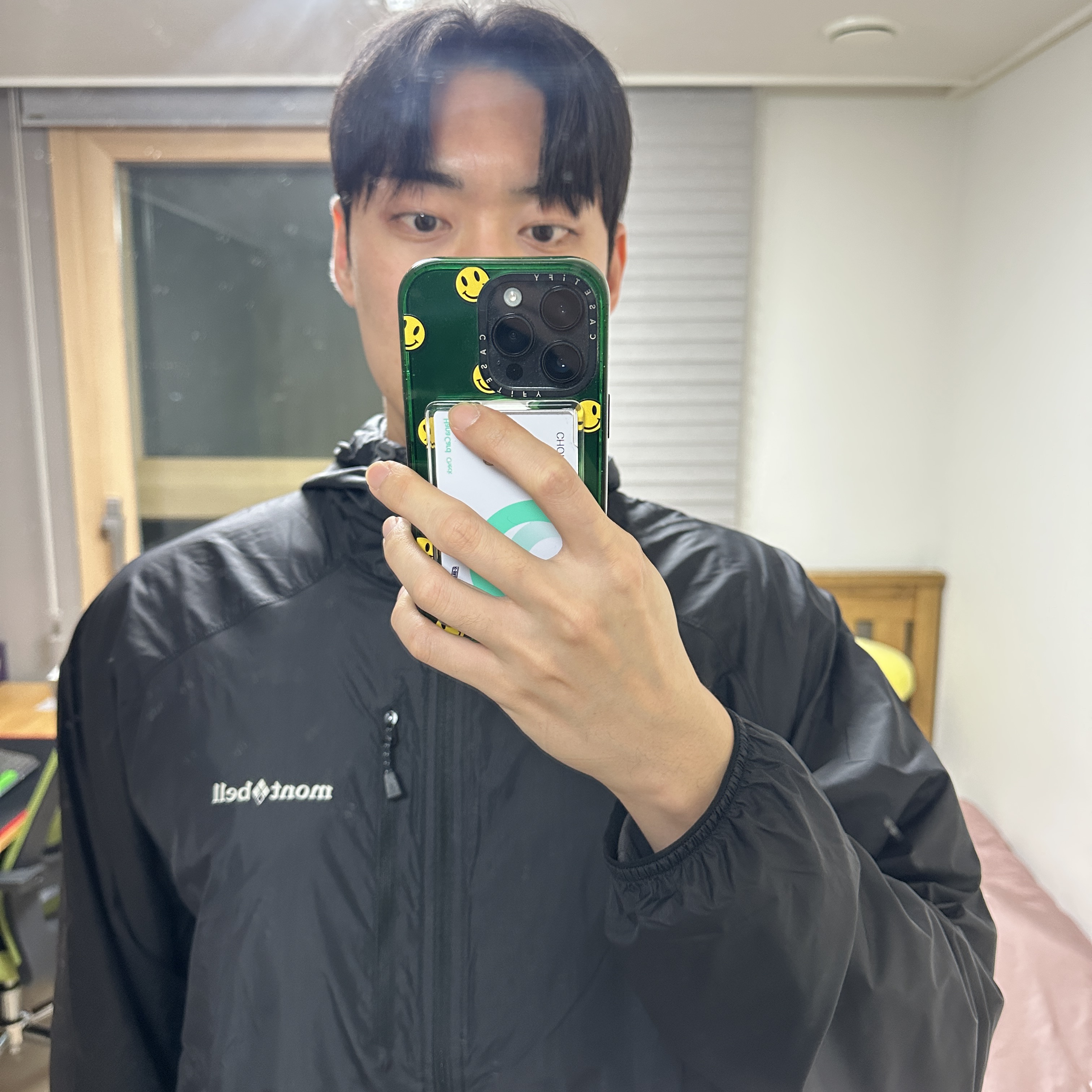 Montbell Wind Blast Hooded Jacket Black 착용 스타일