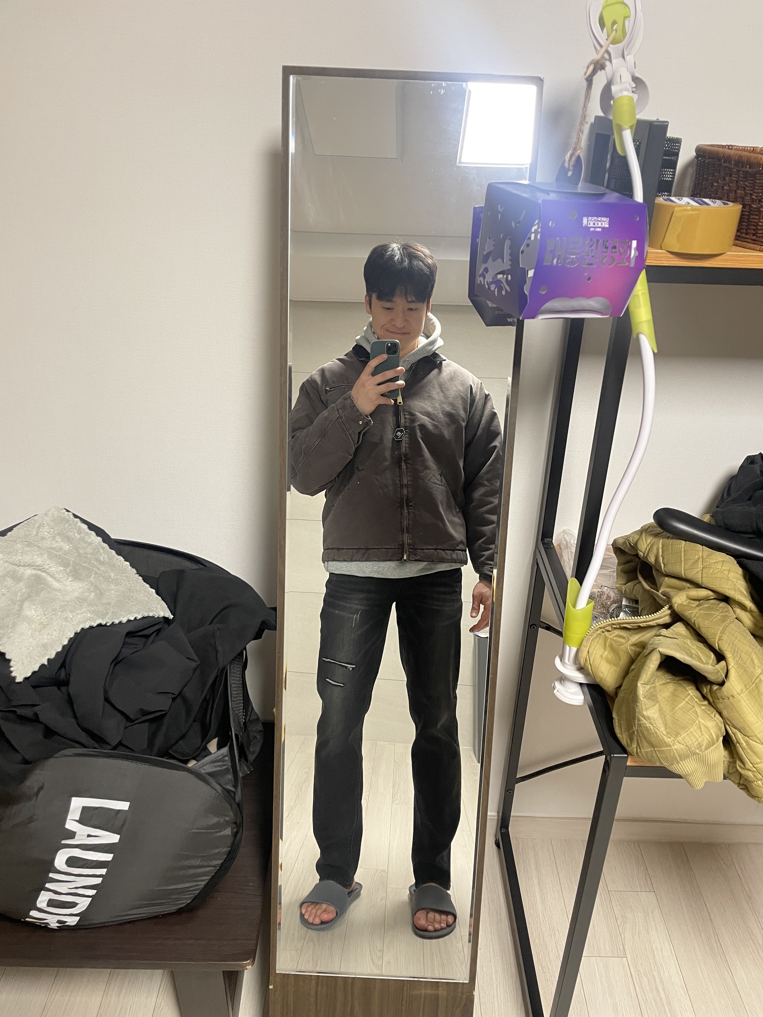 Carhartt WIP OG Detroit Jacket Tobacco Black 착용 스타일