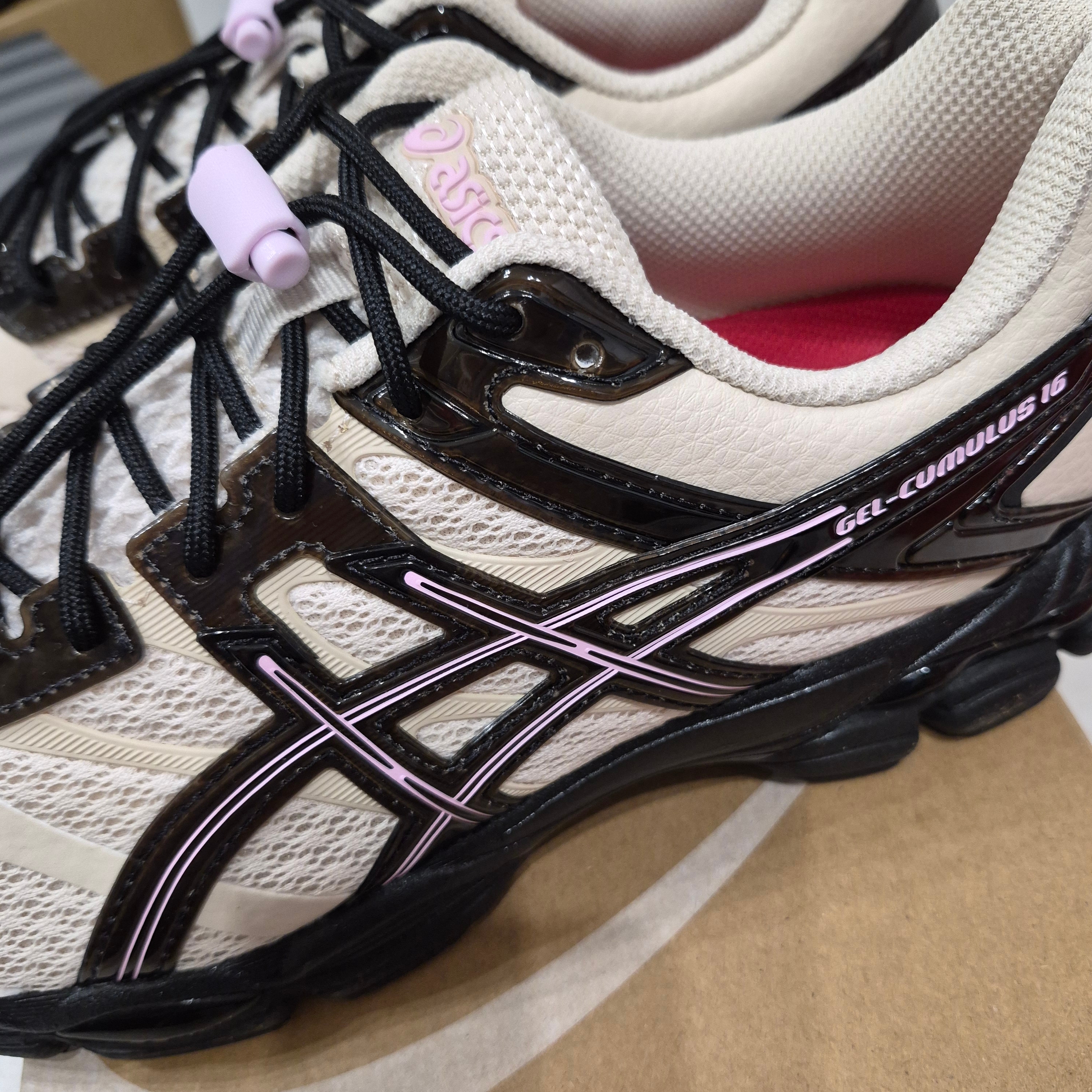 Asics x Finesse Gel-Cumulus 16 Desert Rose 착용 스타일 - 3