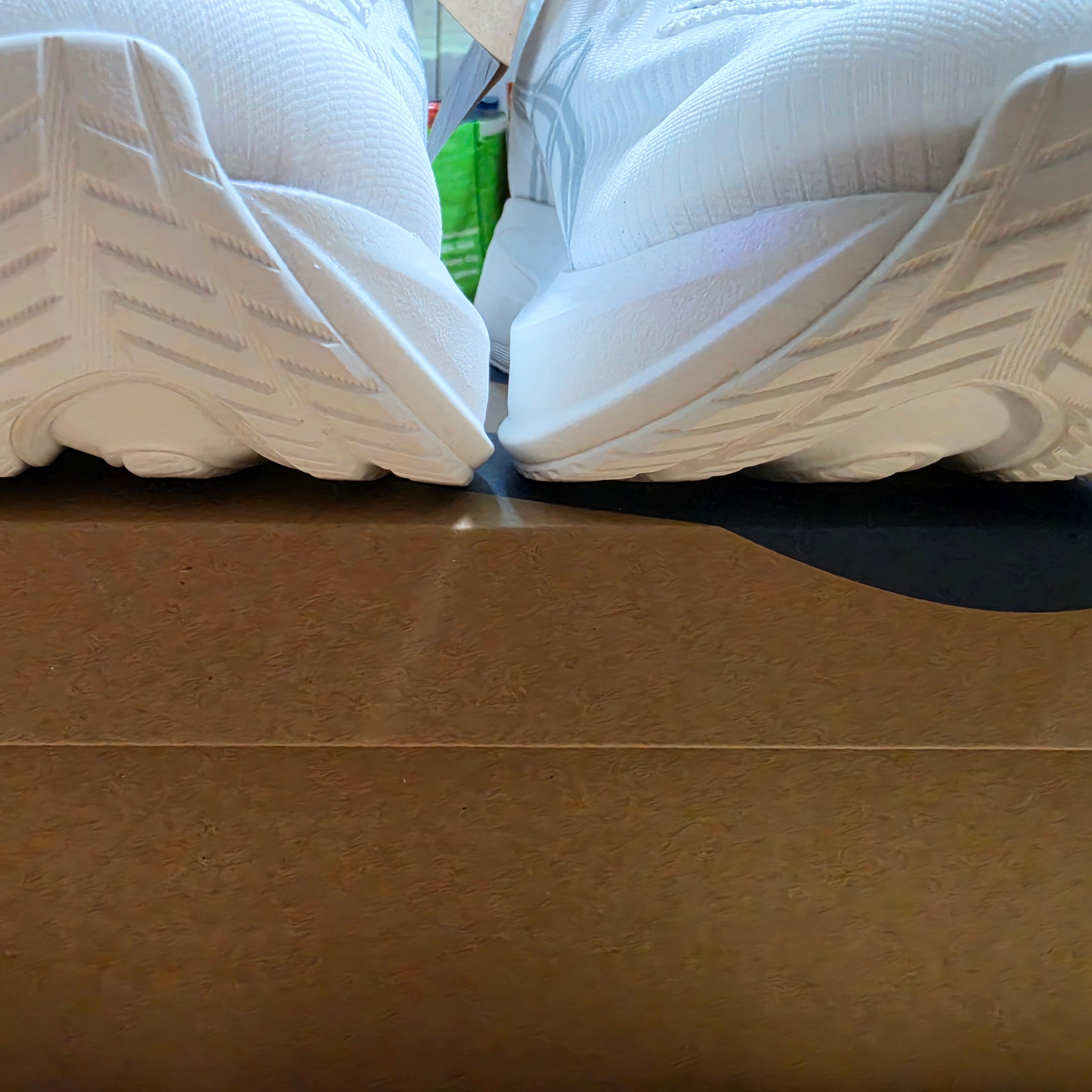 Asics Megablast White Piedmont Grey 착용 스타일 - 6