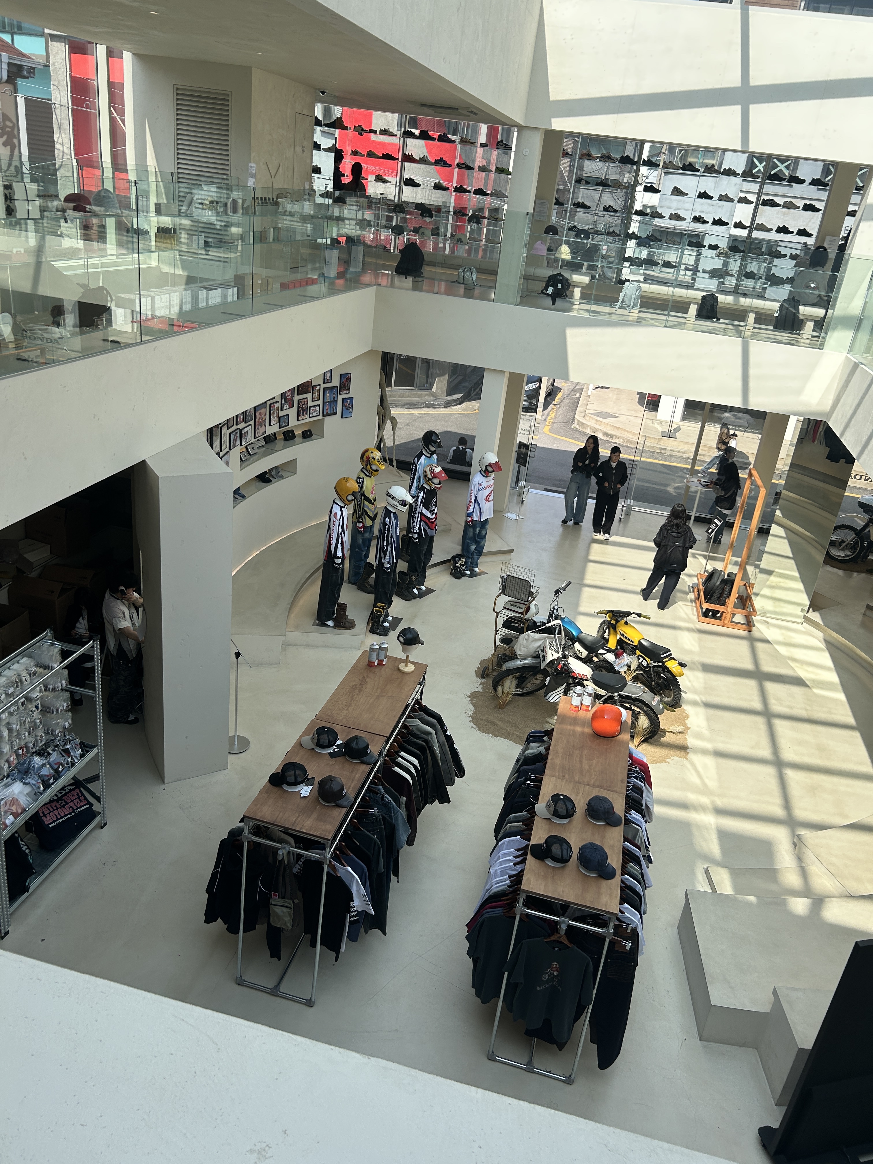 Honda Engineered Leather Ball Cap Black, Honda Engineered Leather Motorcycle Jacket All Black 착용 스타일 - 10