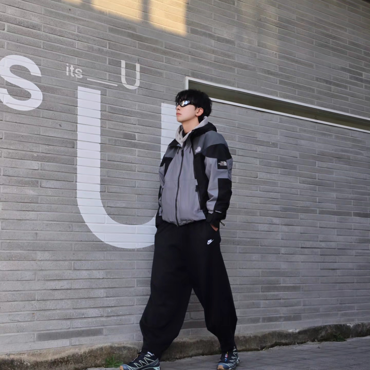The North Face Line-X Jacket Gray - 25FW, Nike Club Fleece Oversized French Terry Pants Black White - Asia 착용 스타일 - 1