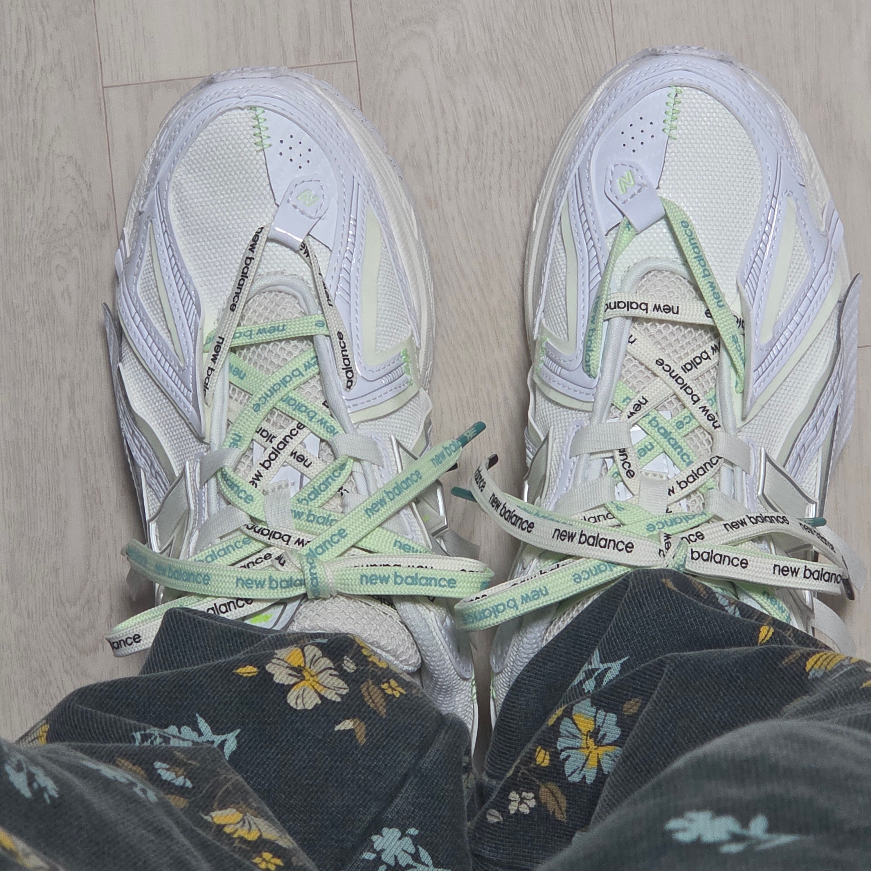 New Balance 1906A White Mint Flash 착용 스타일 - 3