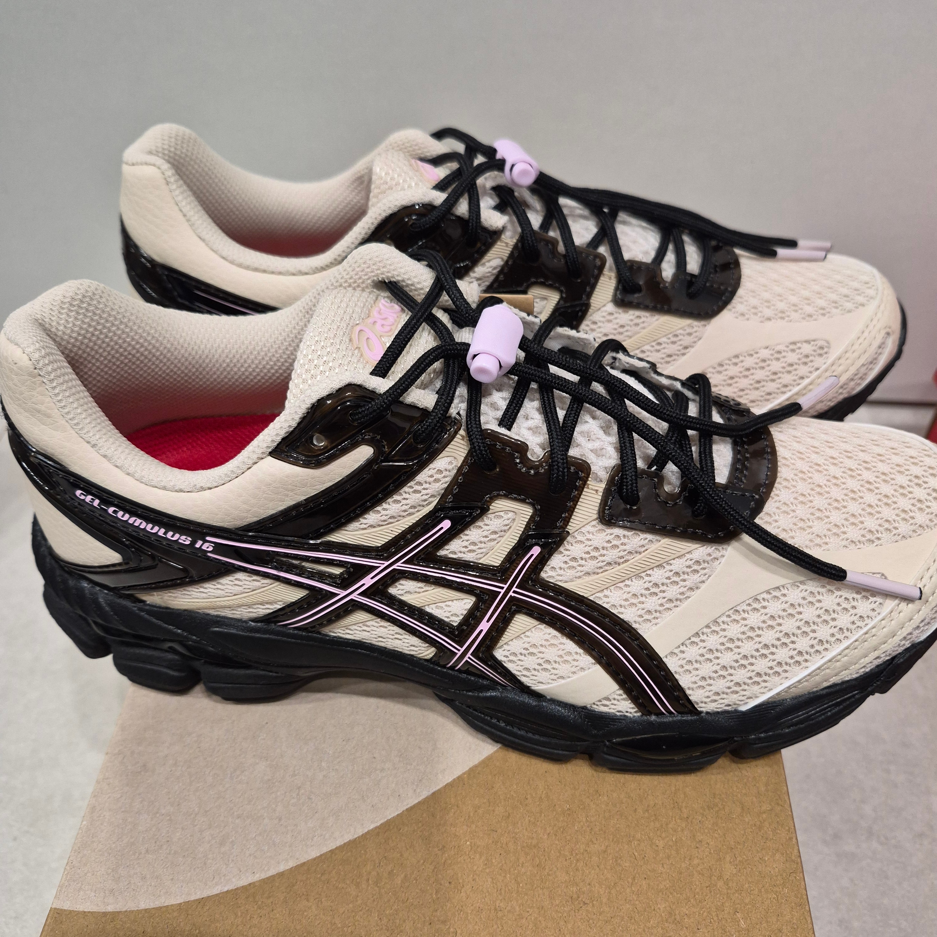 Asics x Finesse Gel-Cumulus 16 Desert Rose 착용 스타일 - 1