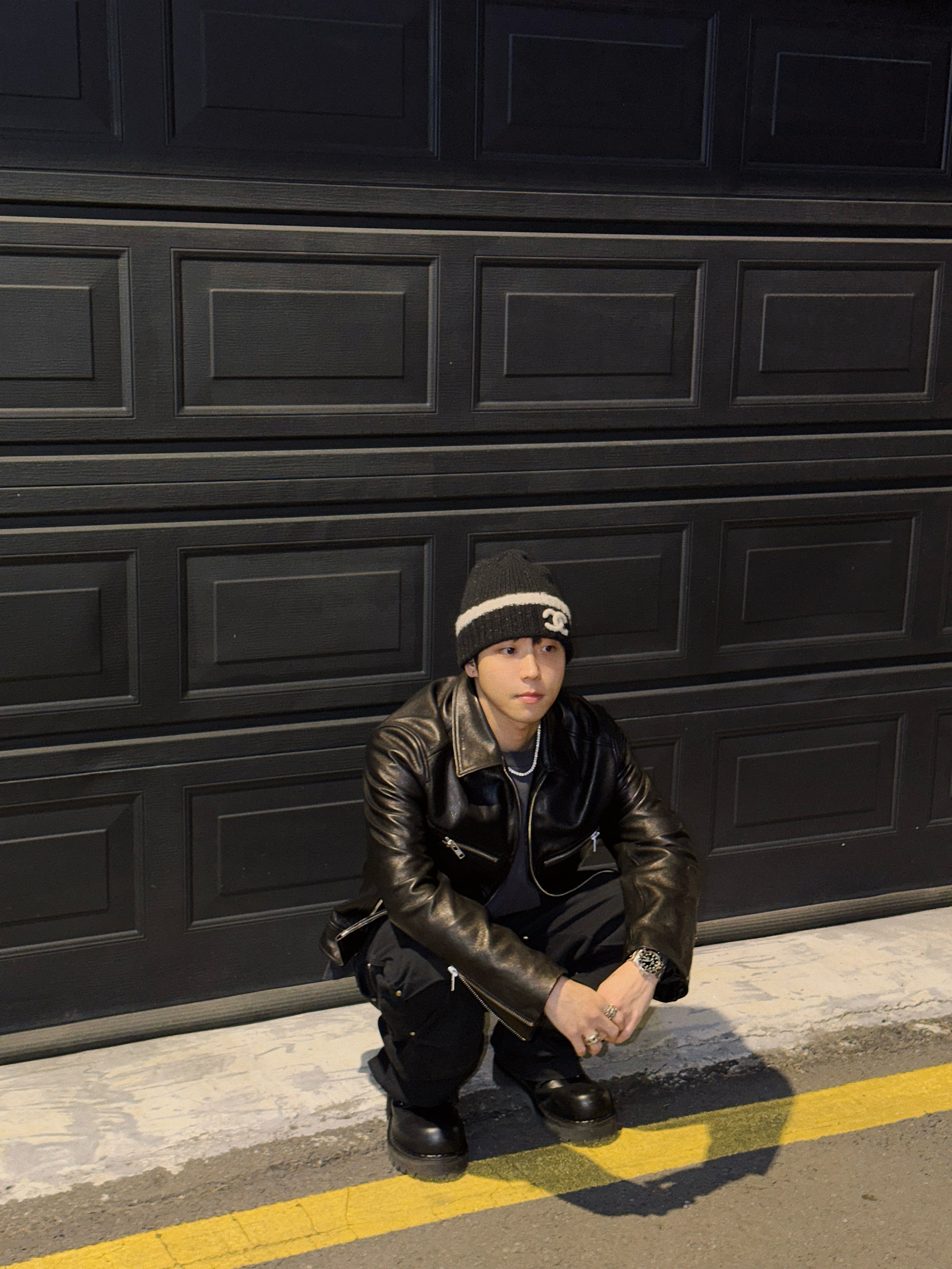 STU Lambskin Zipper Leather Jacket In Black, Vacant Archive Men Fedry Work-Pants Black 착용 스타일 - 5