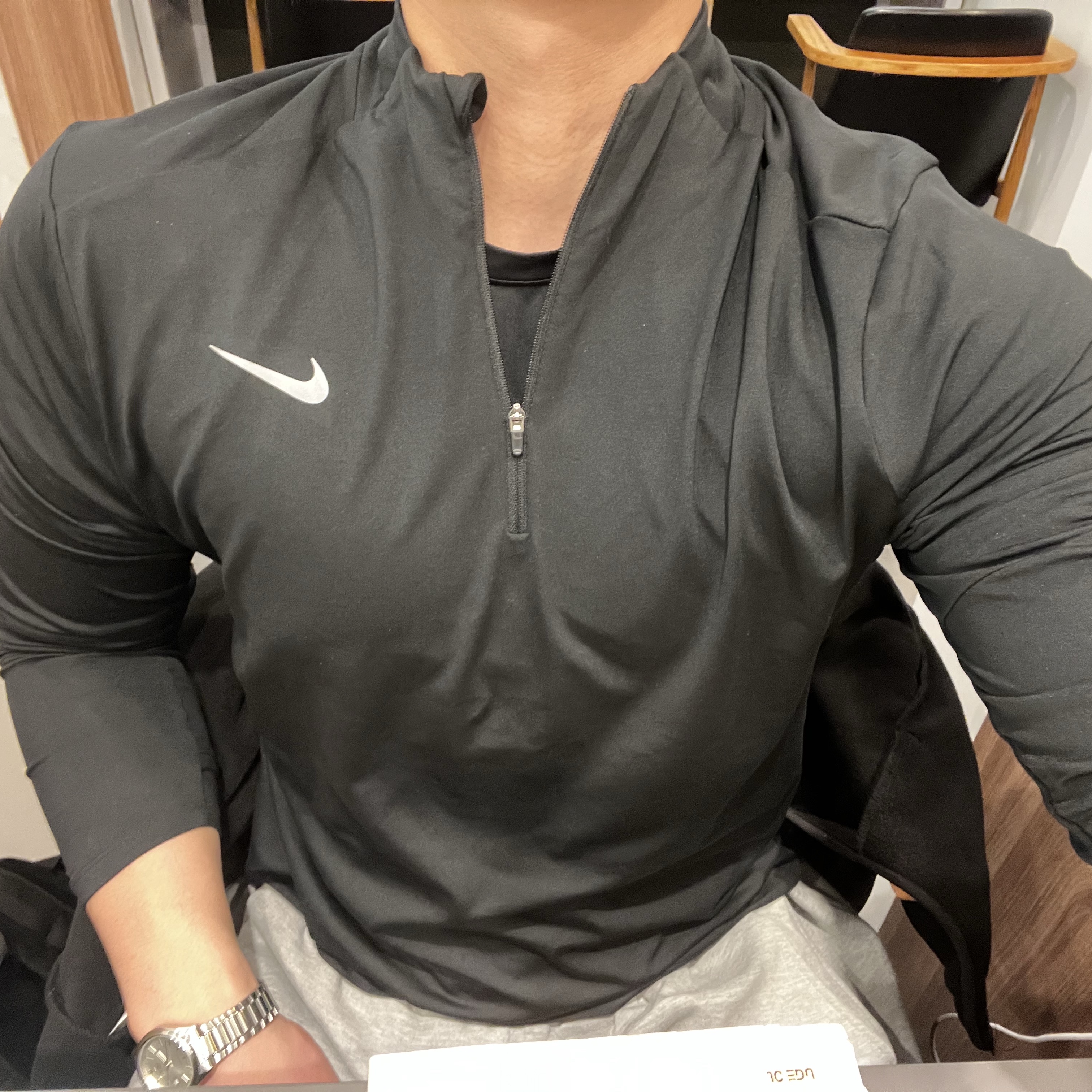 Nike Dri-Fit Element Quarter Zip Running Top Black 착용 스타일