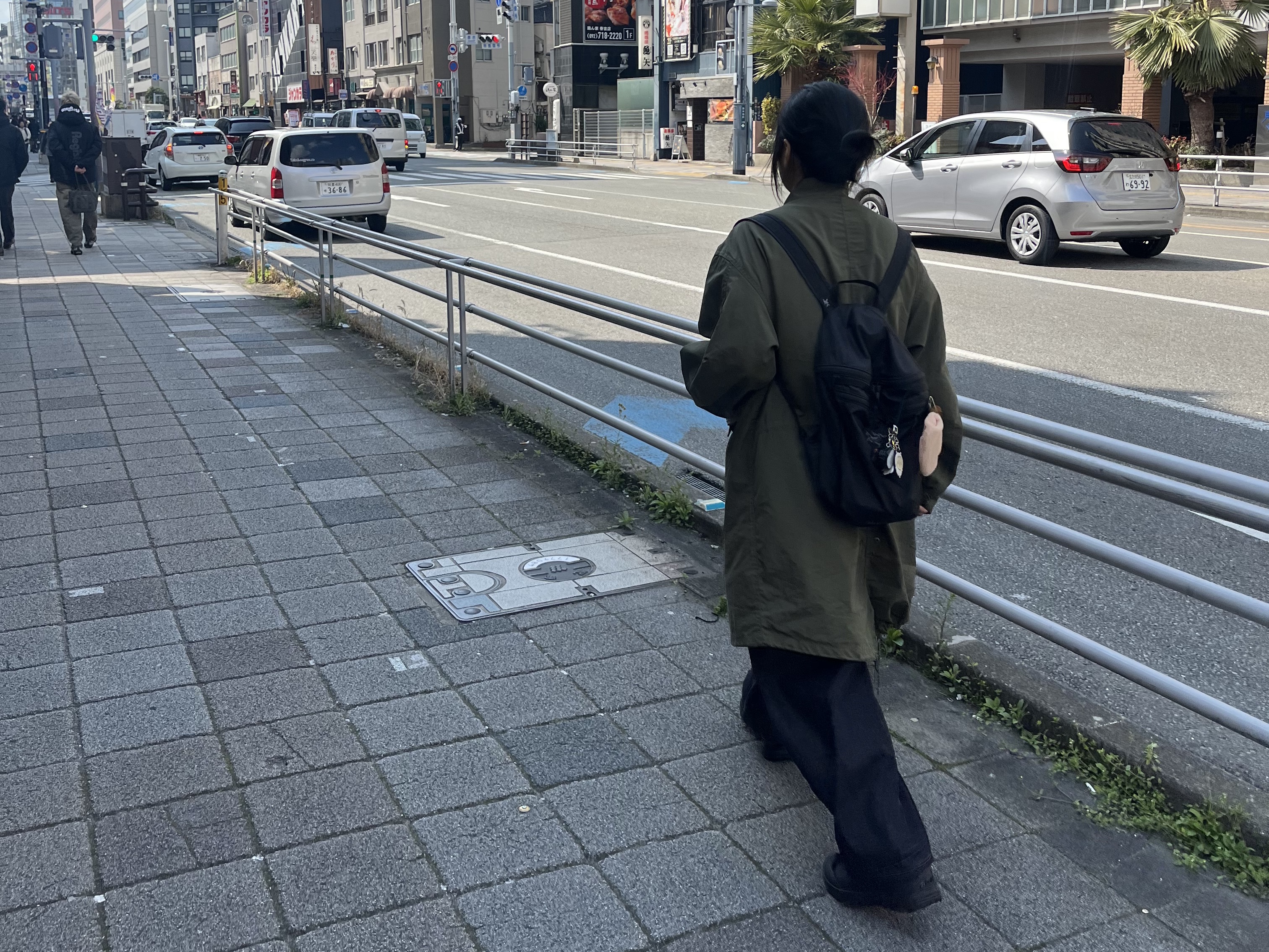 Arc'teryx Heliad 15 Backpack Black, Military Surplus US M65 Fishtail Parka Olive Drab 착용 스타일