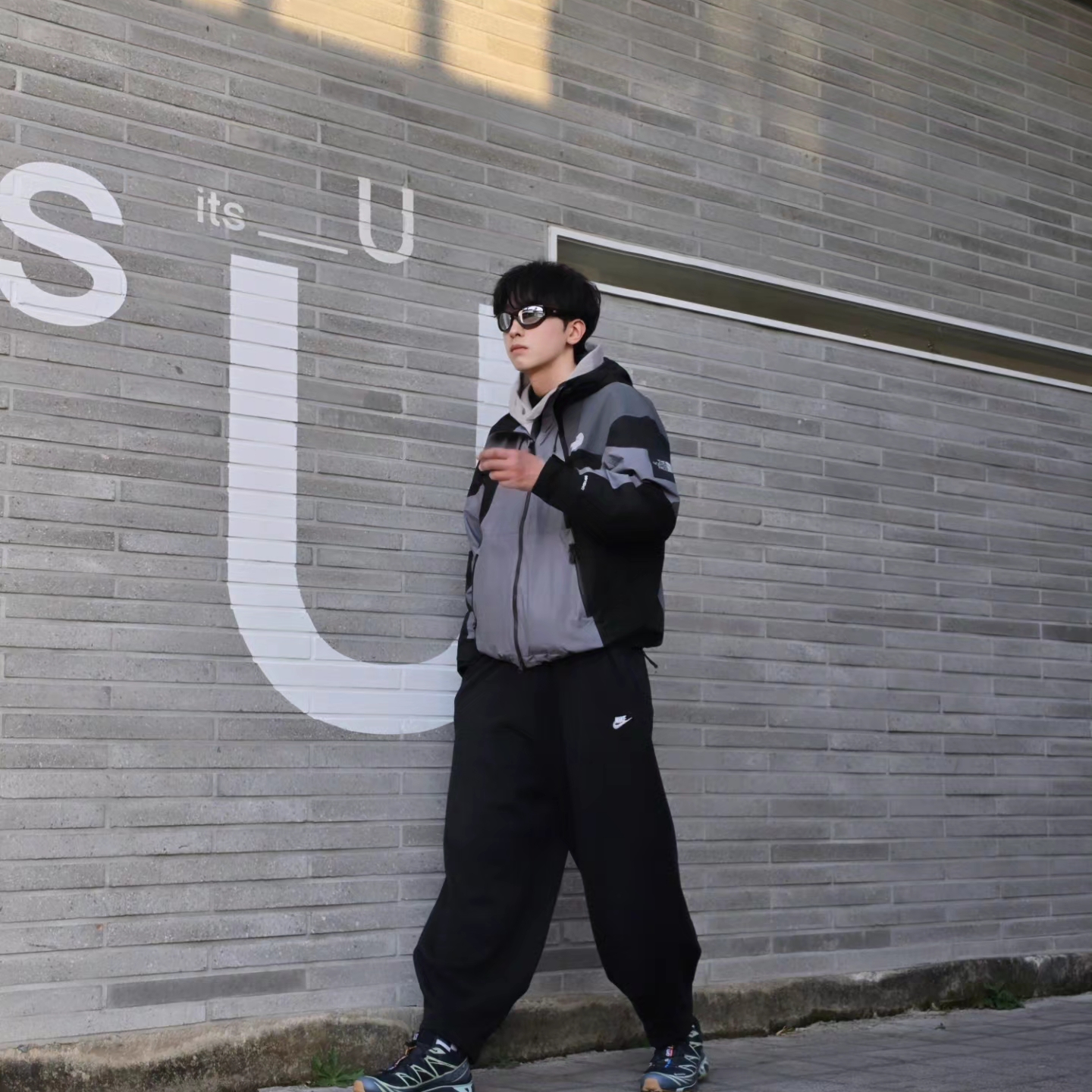 The North Face Line-X Jacket Gray - 25FW, Nike Club Fleece Oversized French Terry Pants Black White - Asia 착용 스타일 - 2