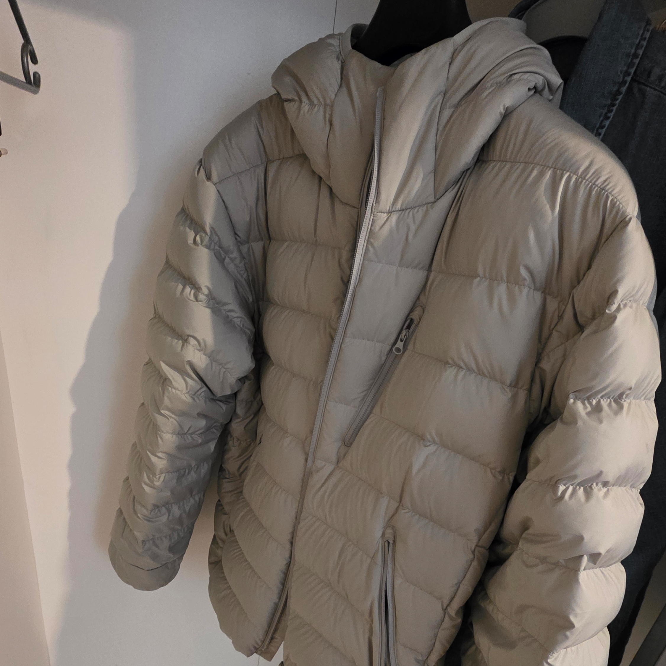 Musinsa Standard City Leisure Hooded Light Down Jacket Pistachio 착용 스타일