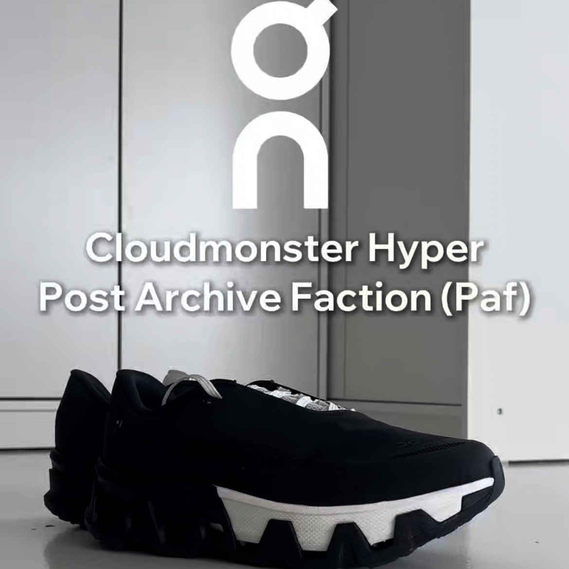 On Running x Post Archive Faction (Paf) Cloudmonster Hyper Black 착용 스타일