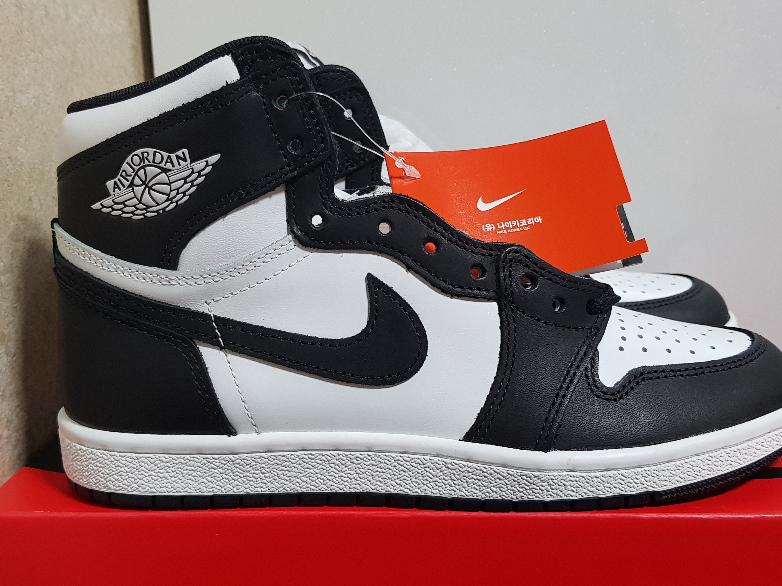 Jordan 1 High 85 Black White 착용 스타일