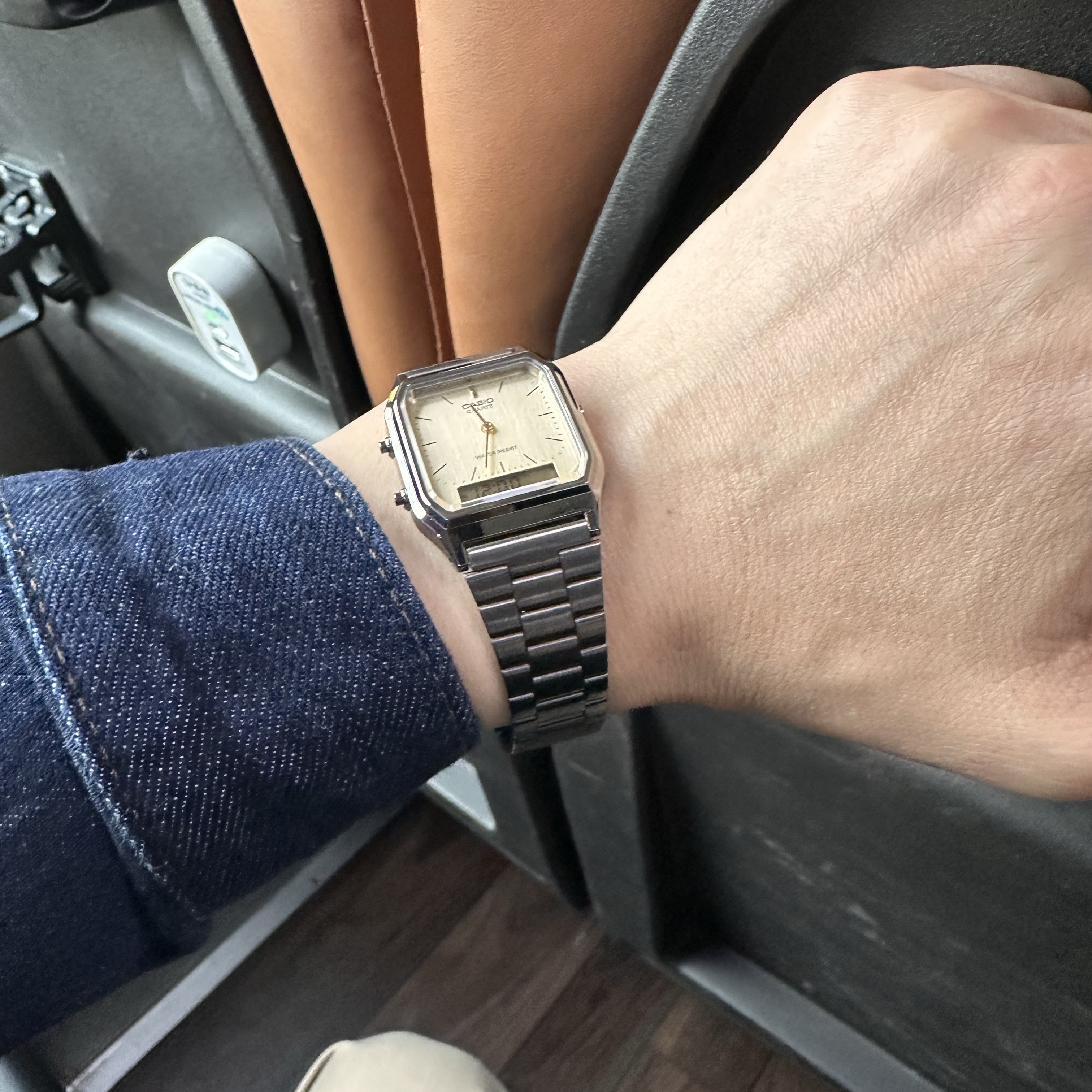 Casio AQ-230GG-9A 착용 스타일