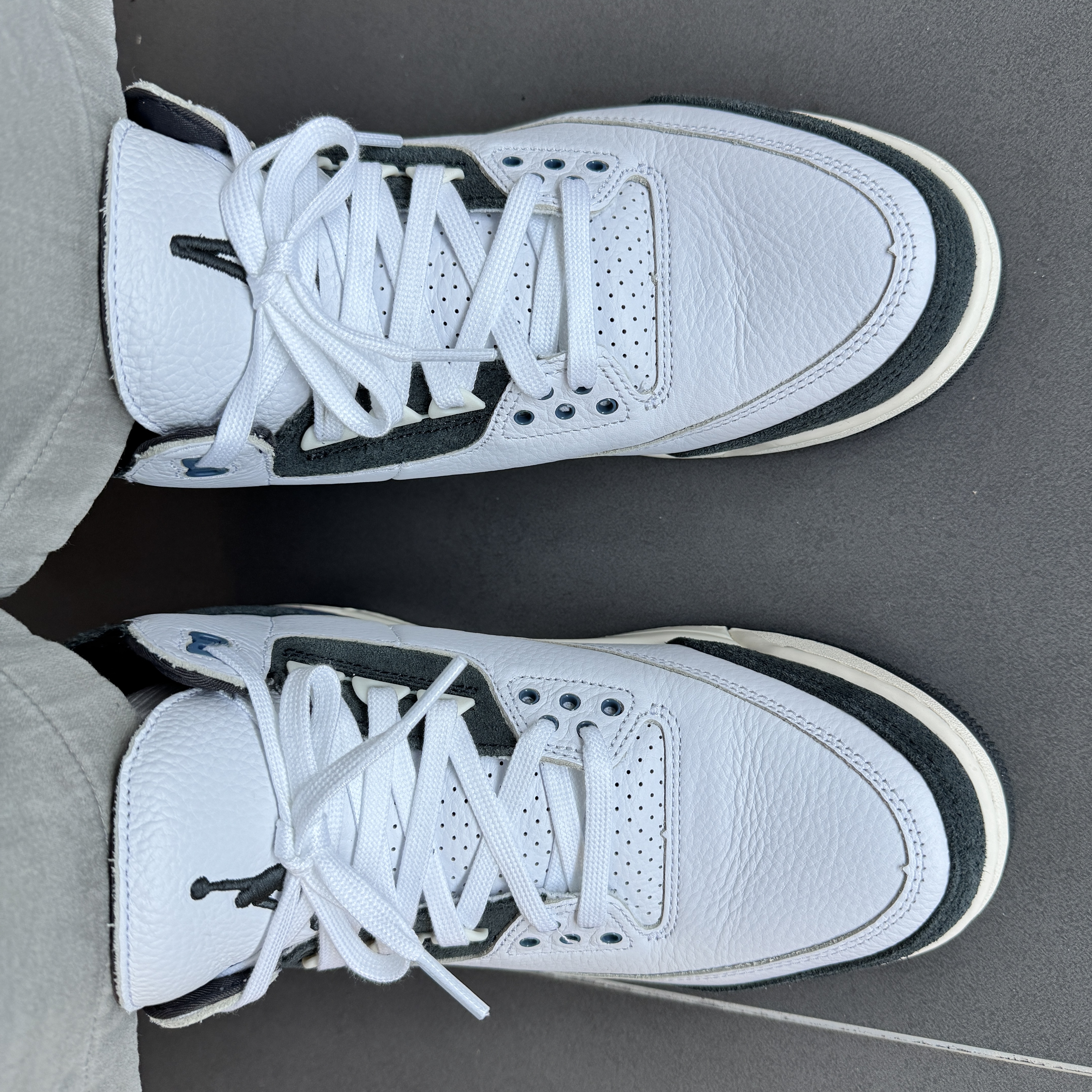 Jordan 3 x A Ma Maniere Retro OG SP For The Love 착용 스타일