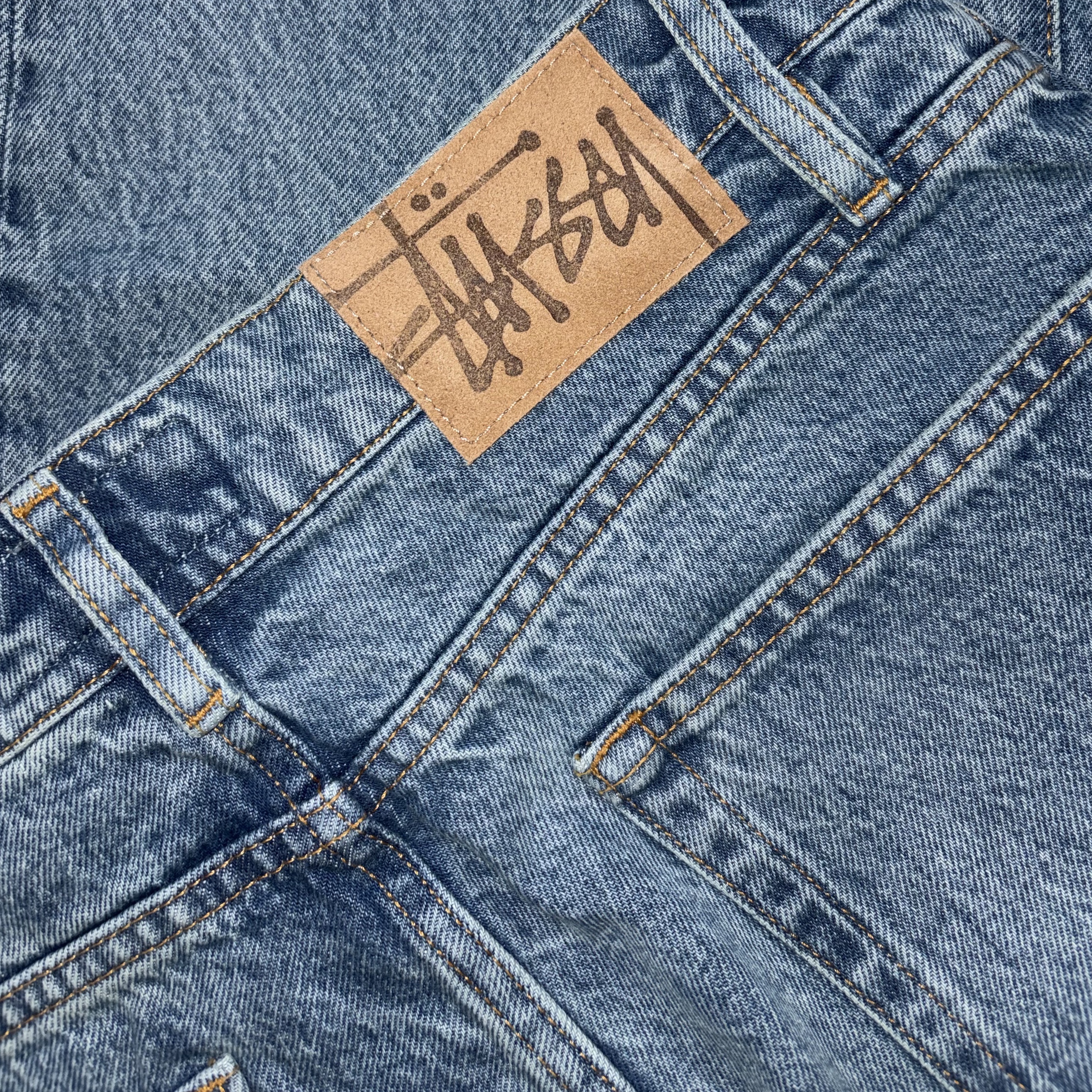 Stussy Denim Classic Jean Washed Blue 착용 스타일