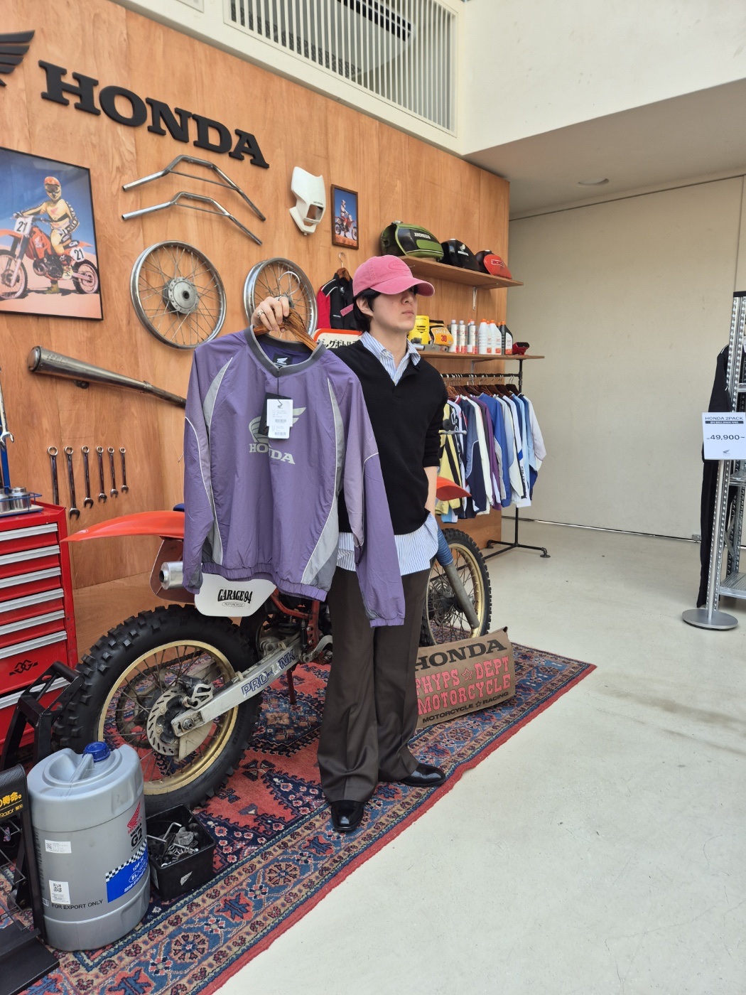 Honda Engineered Leather Ball Cap Black, Honda Engineered Leather Motorcycle Jacket All Black 착용 스타일 - 6