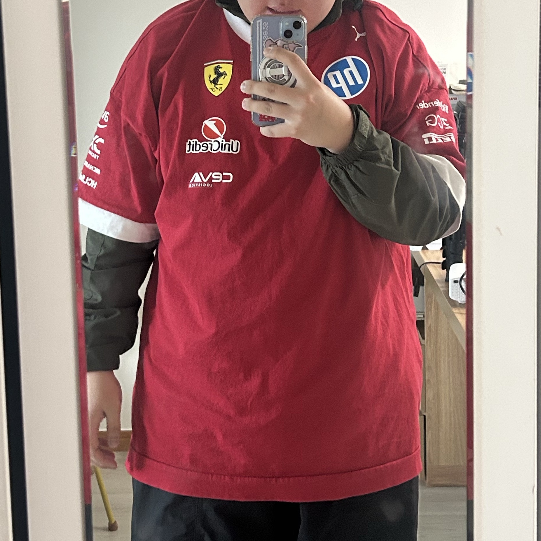 Scuderia Ferrari x Puma 2025 Drivers Oversized T-Shirt Dark Cherry 착용 스타일