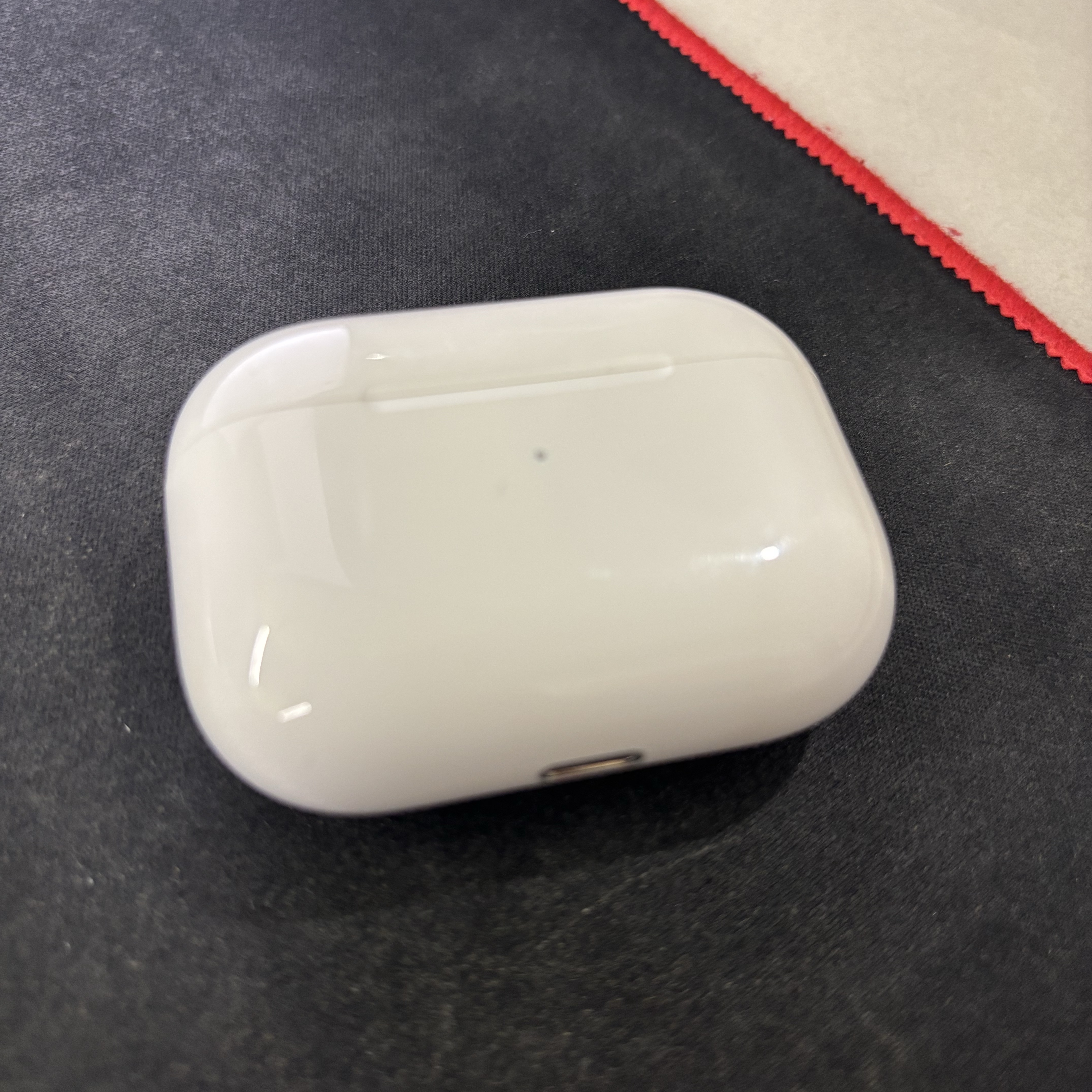 Apple AirPods Pro 2nd Gen (Korean Ver.) 착용 스타일