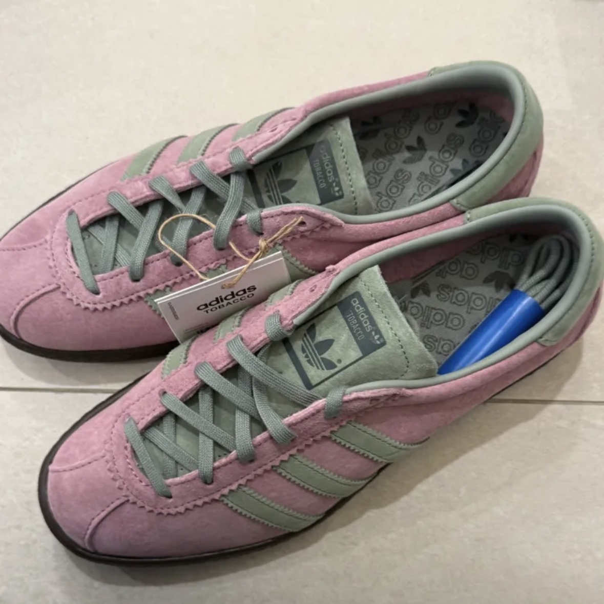 Adidas Tobacco Wonder Orchid Silver Green 착용 스타일
