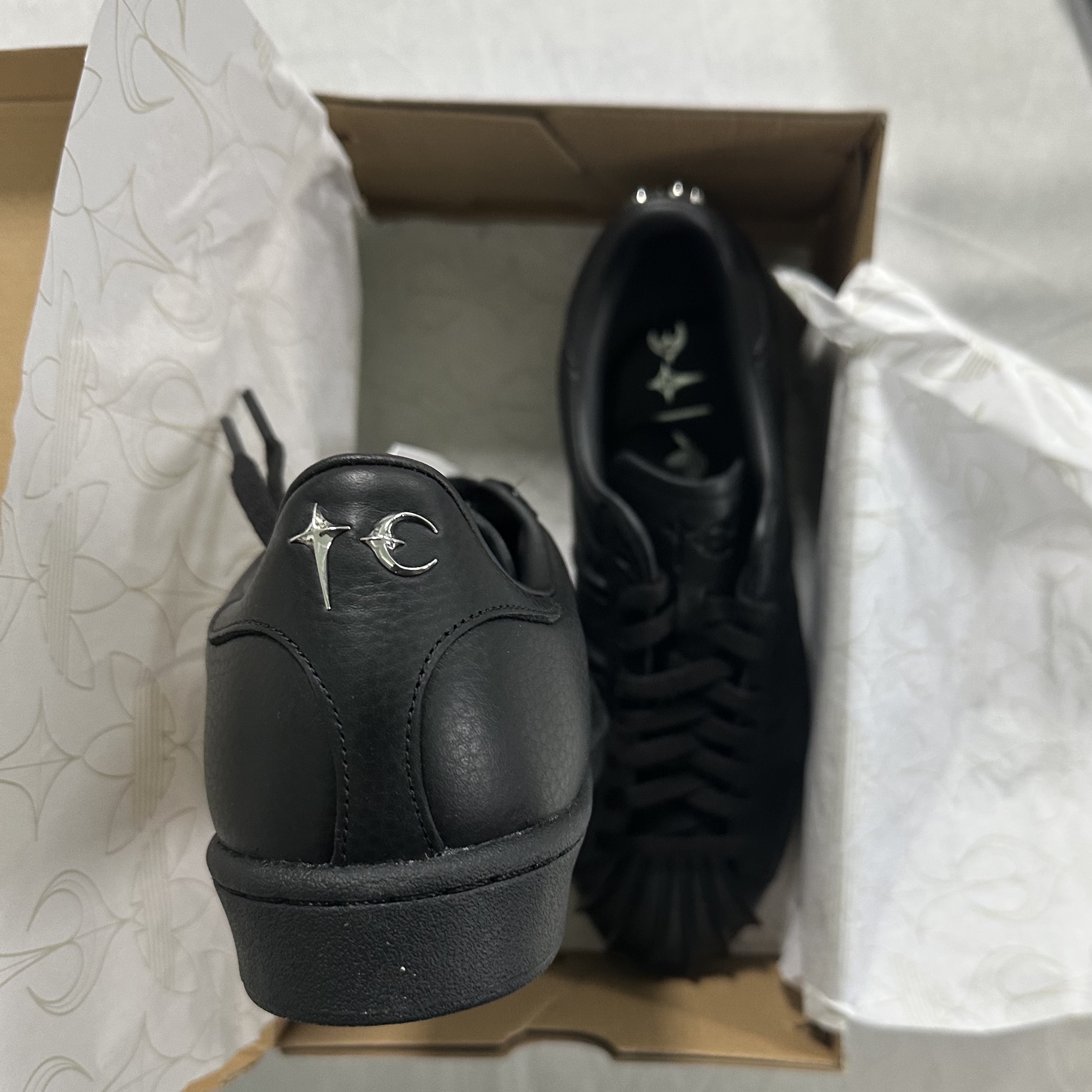 Adidas x Thug Club Superstar Vintage Core Black 착용 스타일