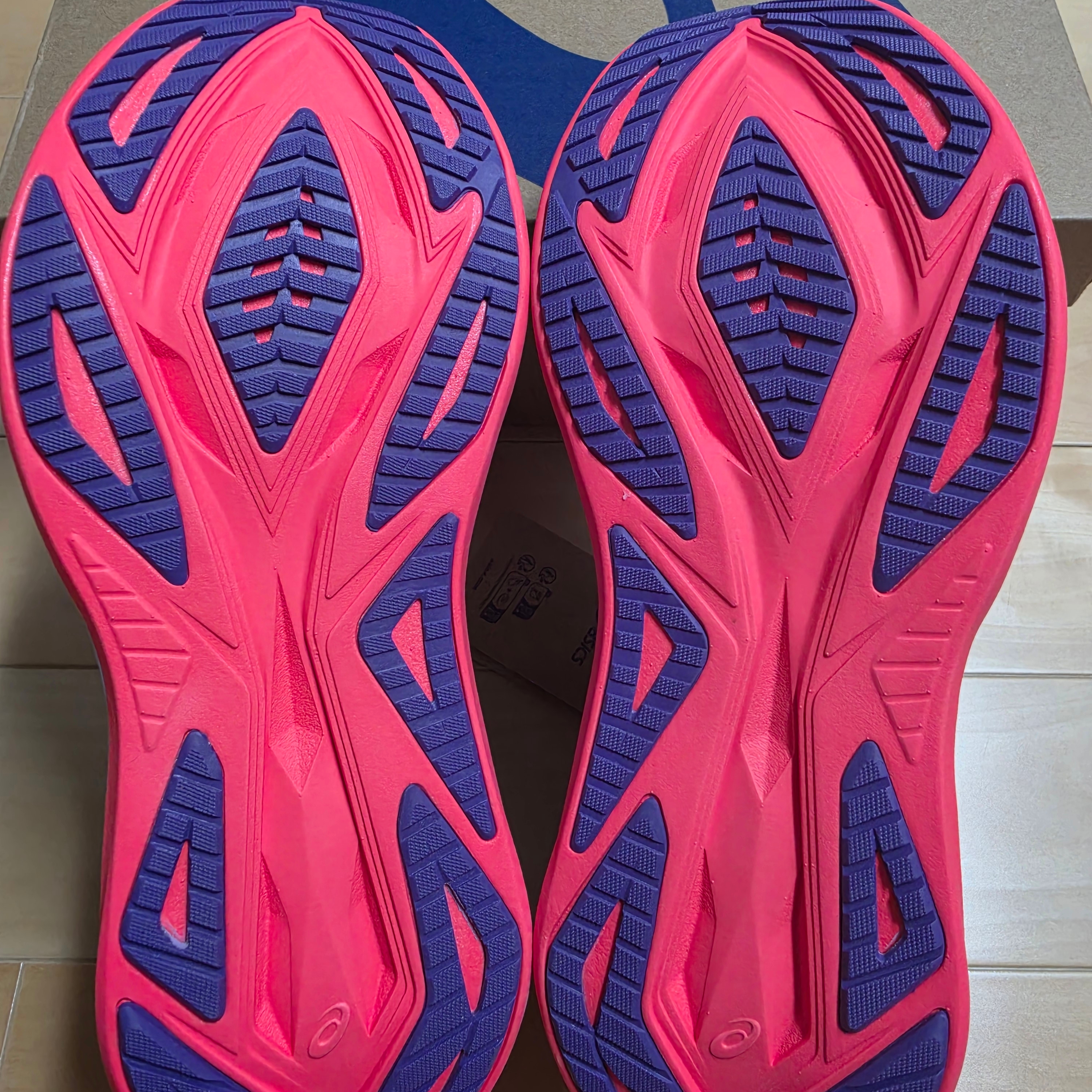 Asics Superblast 2 Blue Fade Edo Purple 착용 스타일 - 5