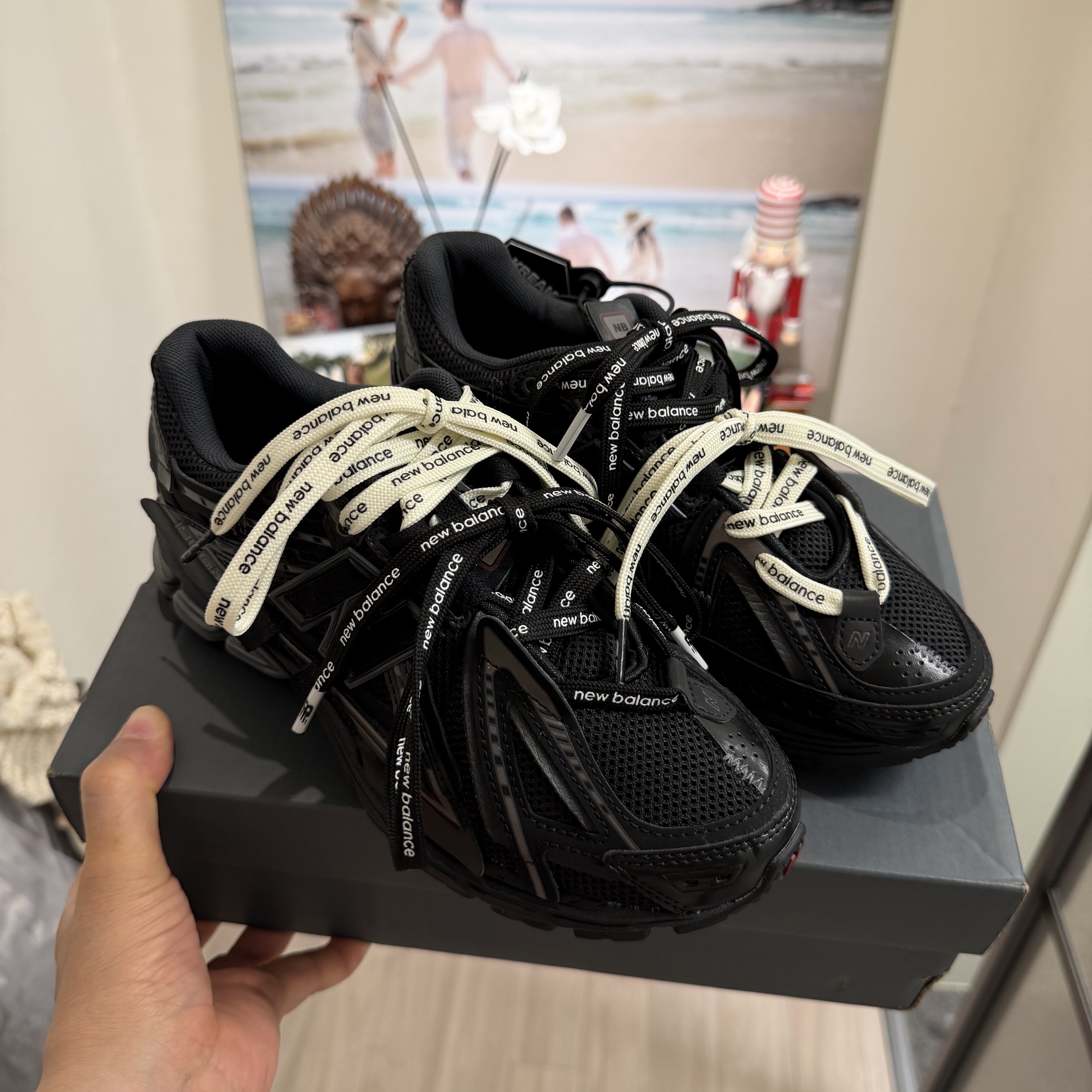 New Balance 1906A Black 착용 스타일