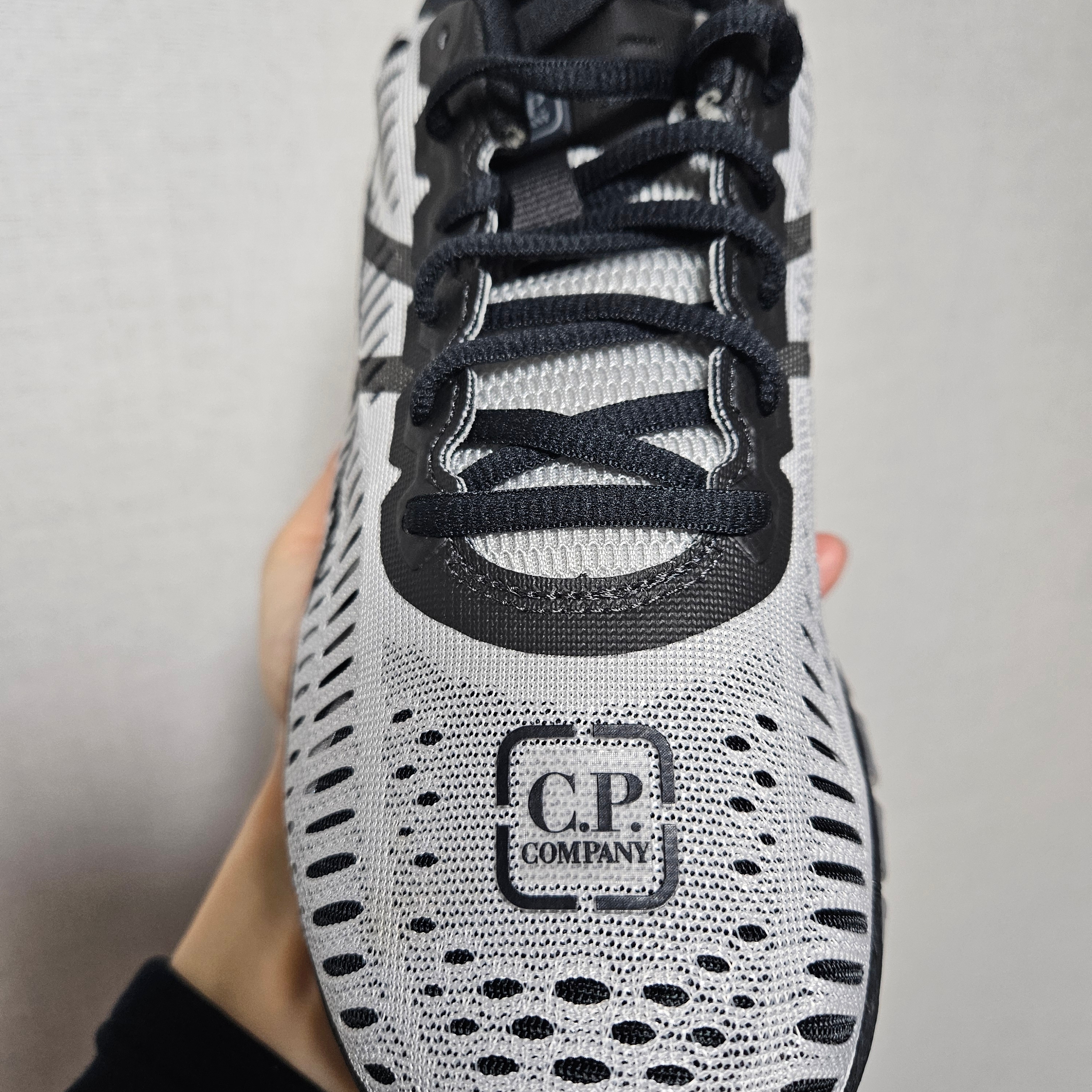 Asics x C.P. Company Gel-Quantum 360 I Pure Silver Caviar 착용 스타일 - 4