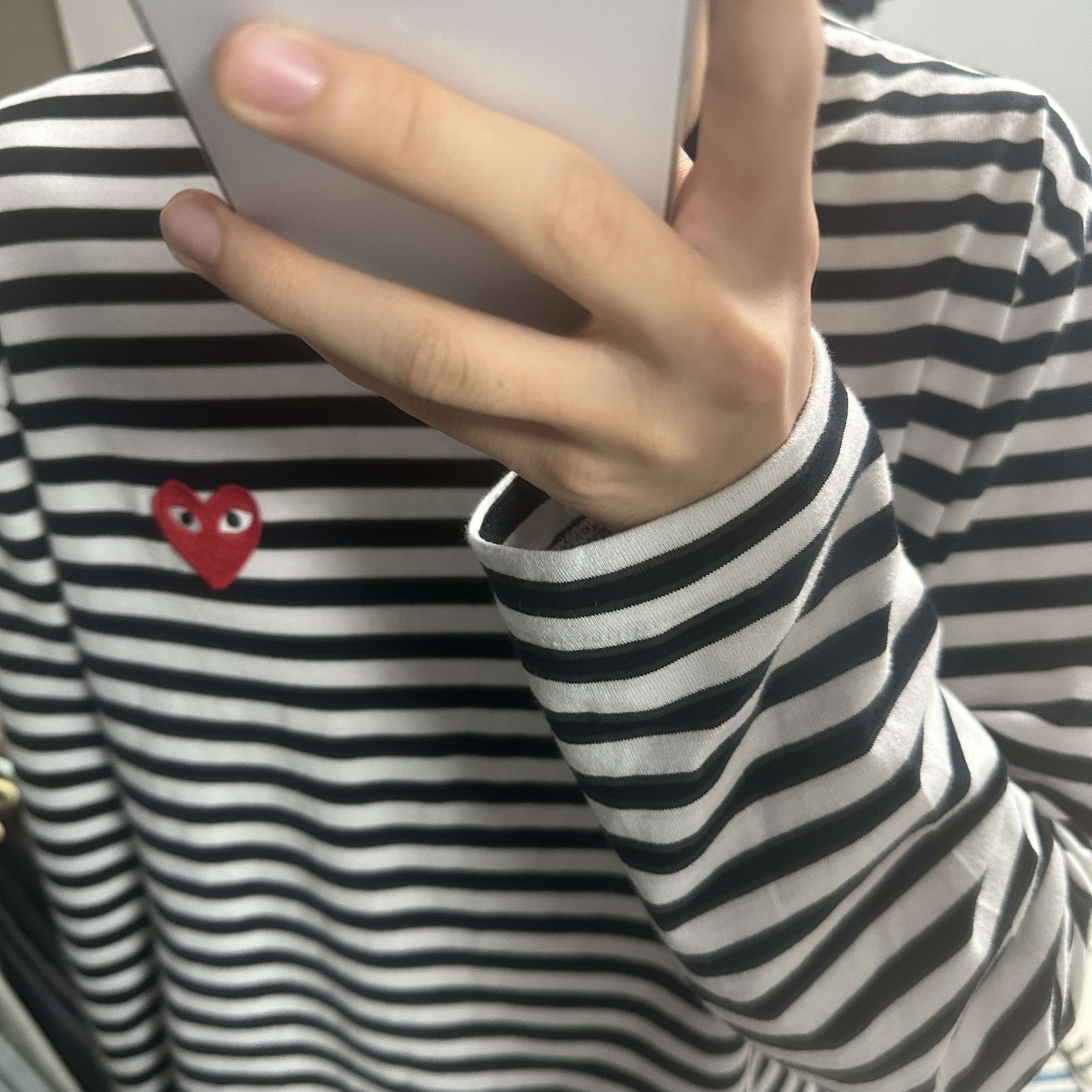 Play Comme des Garcons Striped LS T-Shirt Black White 착용 스타일