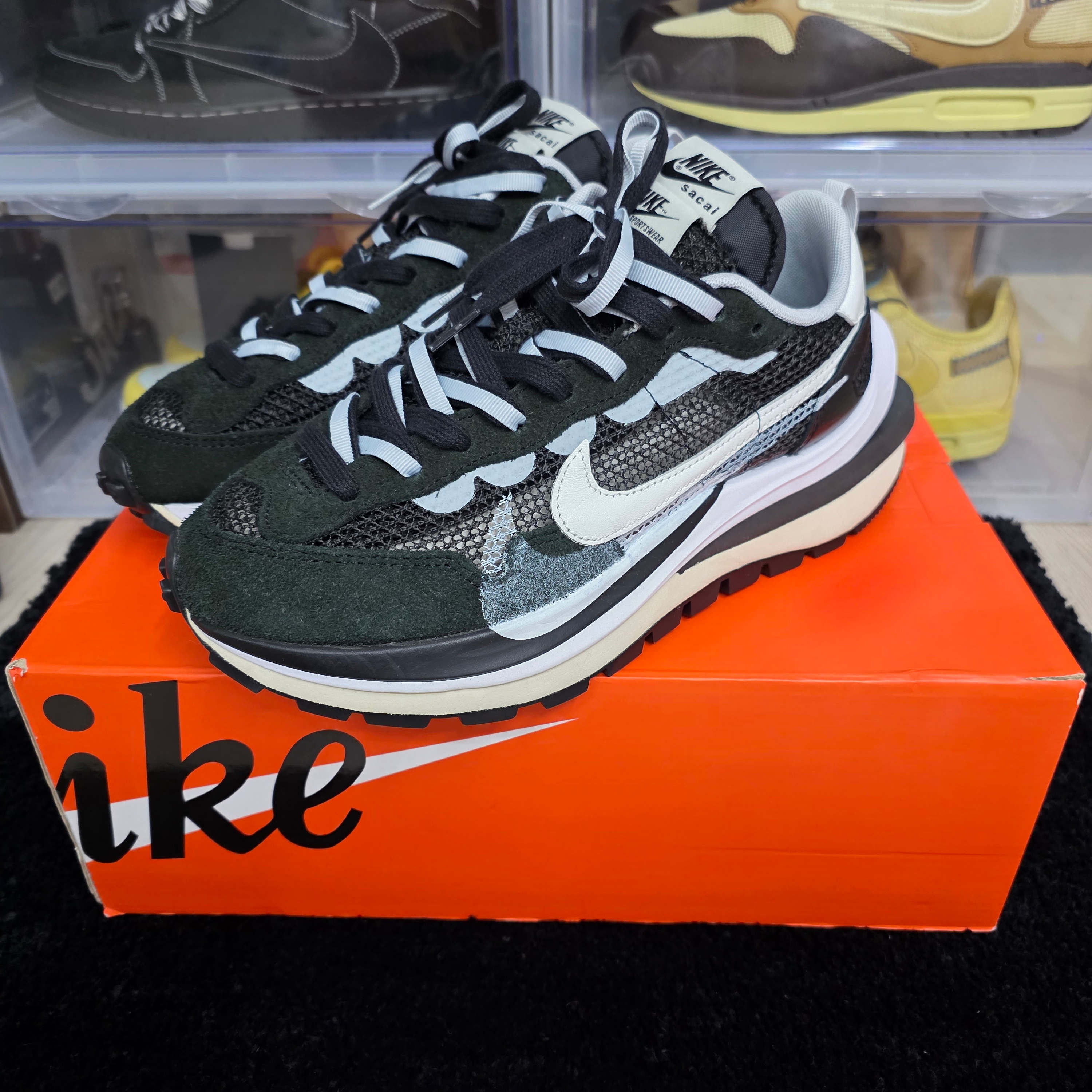 Nike x Sacai VaporWaffle Black White 착용 스타일