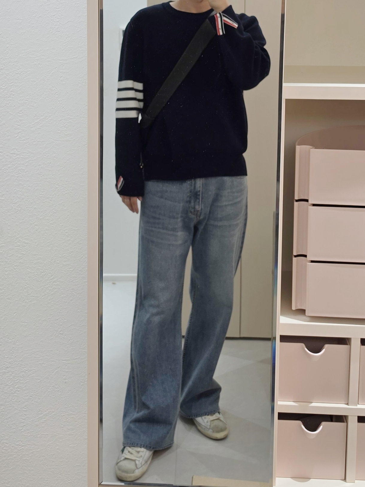 Thom Browne Milano Stitch 4-Bar Crewneck Pullover Knit Navy 착용 스타일 - 2