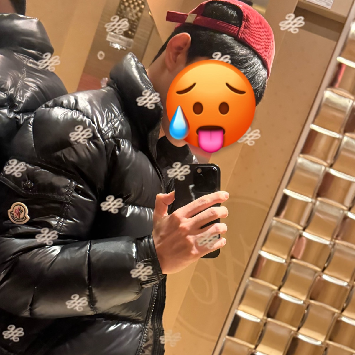 Emis New Logo Corduroy Emis Cap Red 착용 스타일