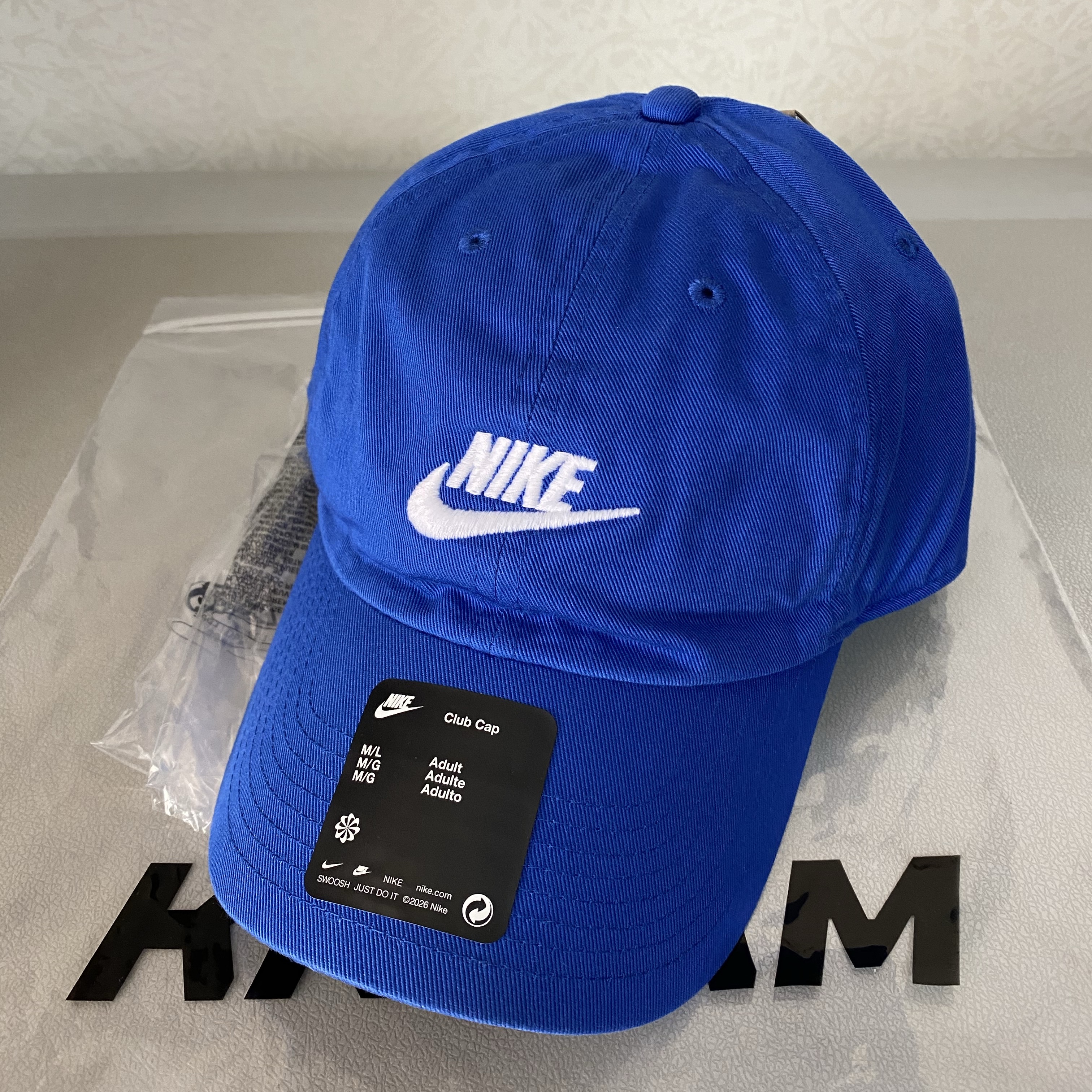 Nike Club Unstructured Futura Washed Cap Game Royal 착용 스타일