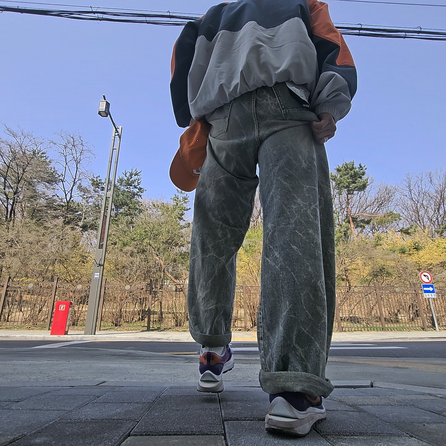 Gucci Ghost Ring Silver 9mm, Supreme Pigment Canvas S Logo 6-Panel Orange - 23SS 착용 스타일 - 1