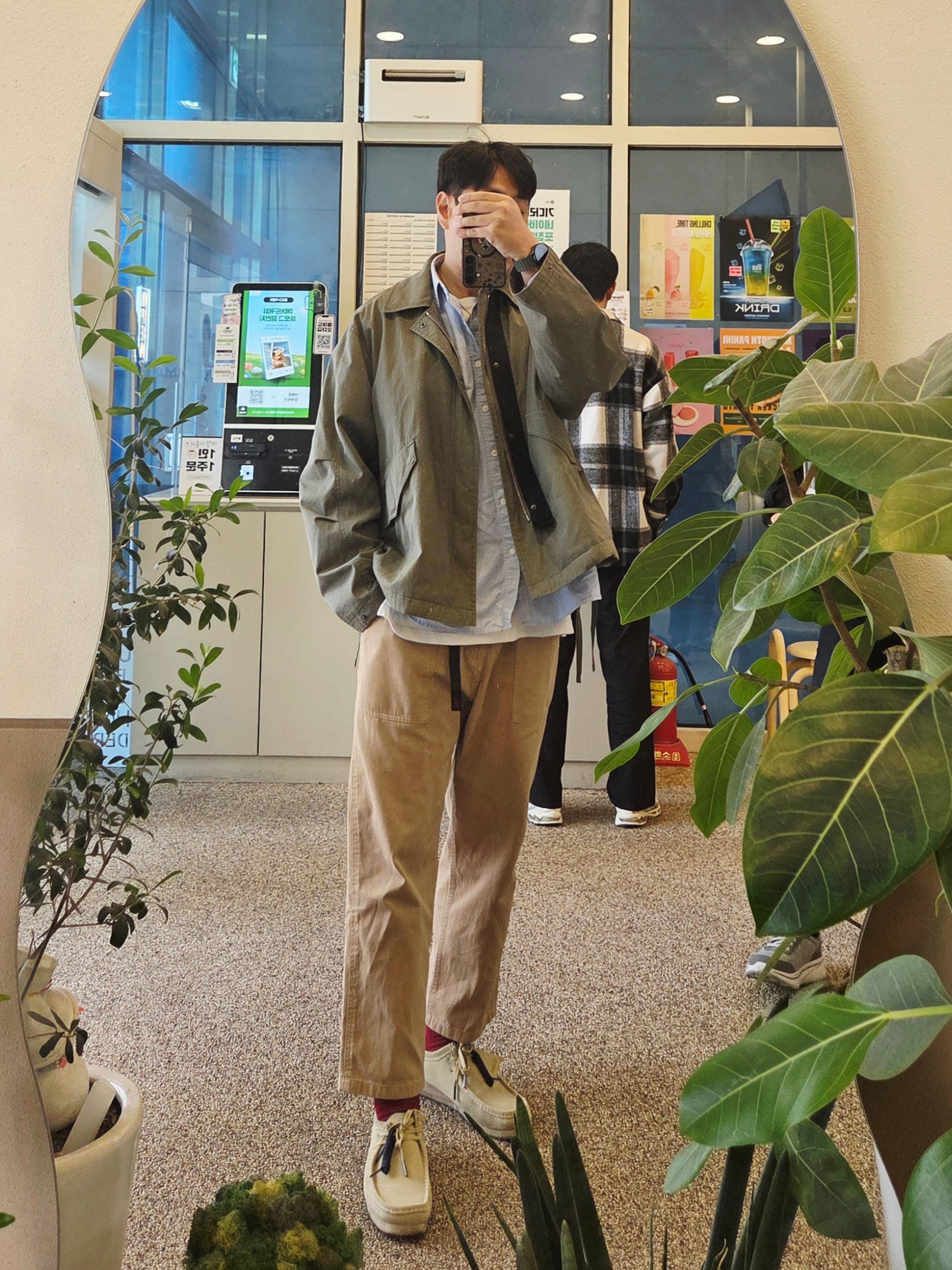 Clarks Wallabee Maple Suede, Gramicci Loose Tapered Pants Chino - US Sizing ์ฐฉ์ฉ ์คํ์ผ