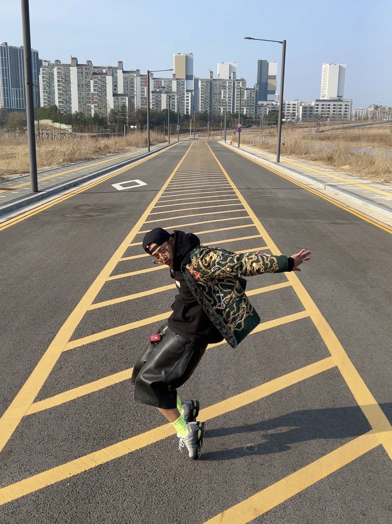 Supreme x Burberry Box Logo T-Shirt Black - 22SS, Supreme x Burberry Box Logo Hooded Sweatshirt Black - 22SS 착용 스타일 - 1