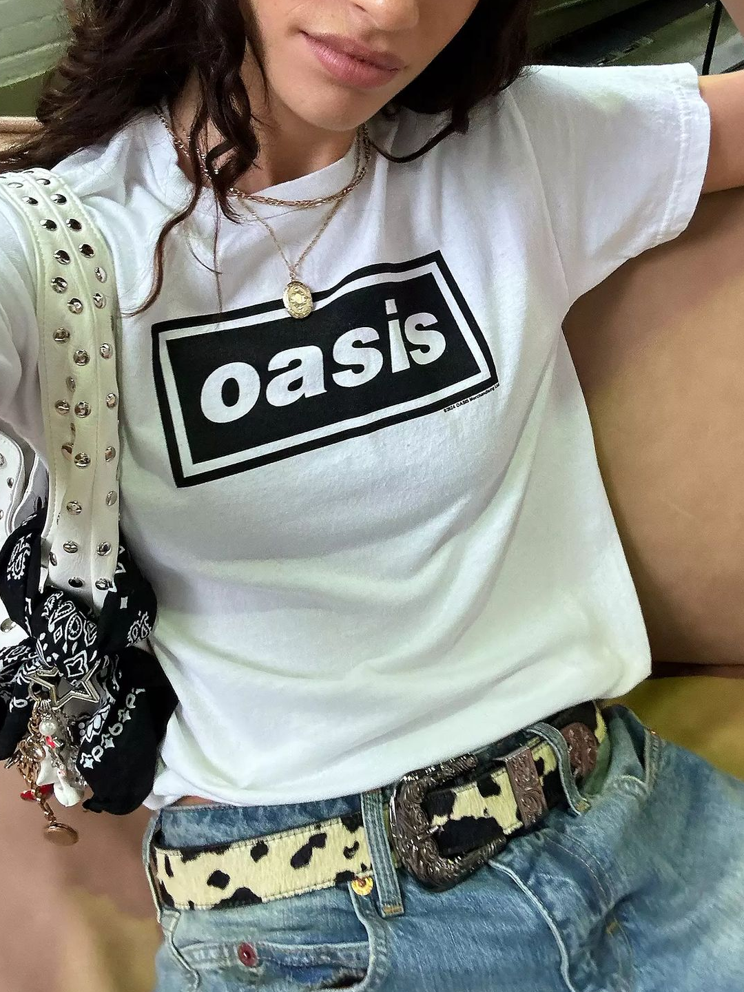 Levi's x Oasis Deca Logo T-Shirt White, Adidas Adicolor T-Shirt Black White - KR Sizing 착용 스타일 - 2