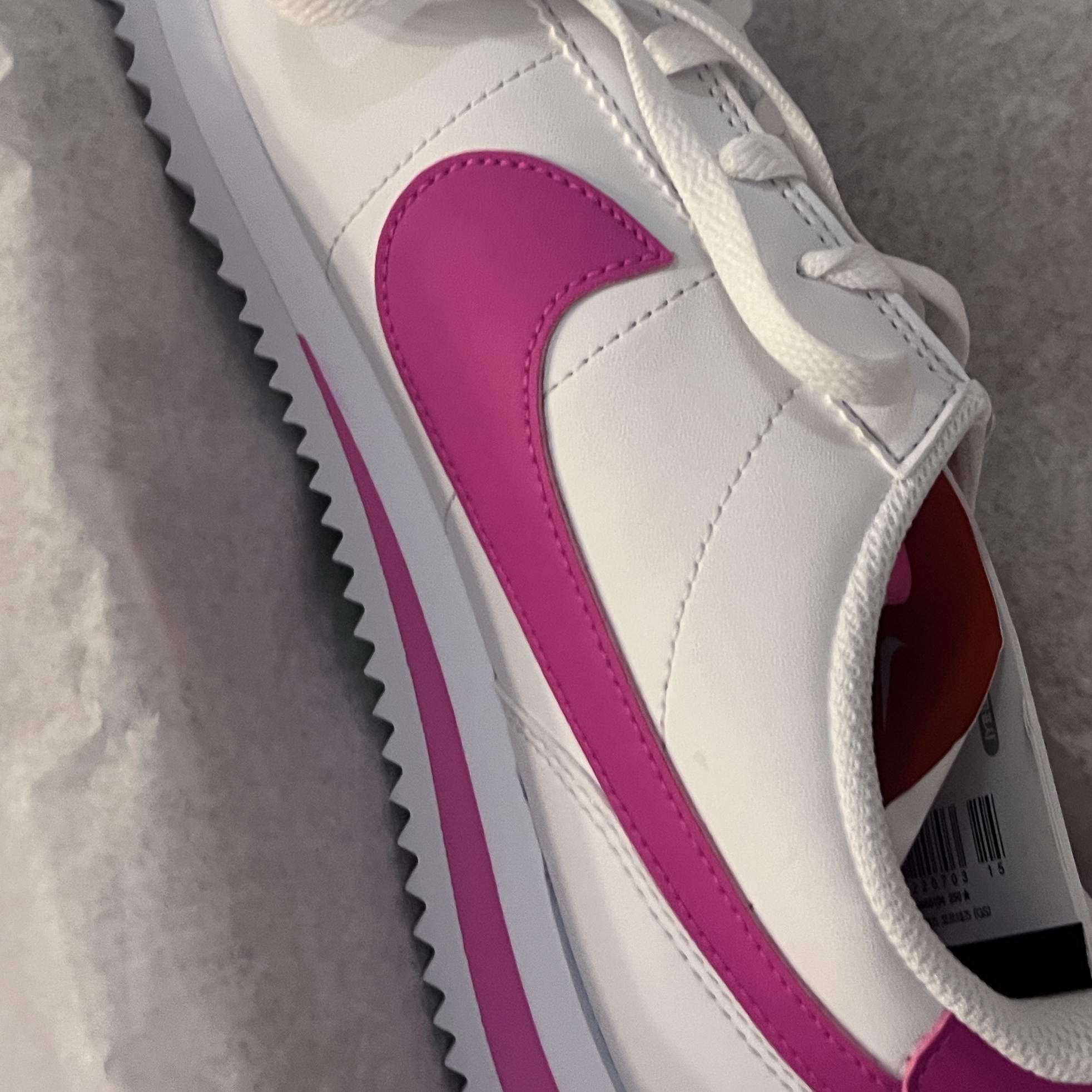 (GS) Nike Cortez White Laser Fuchsia 착용 스타일