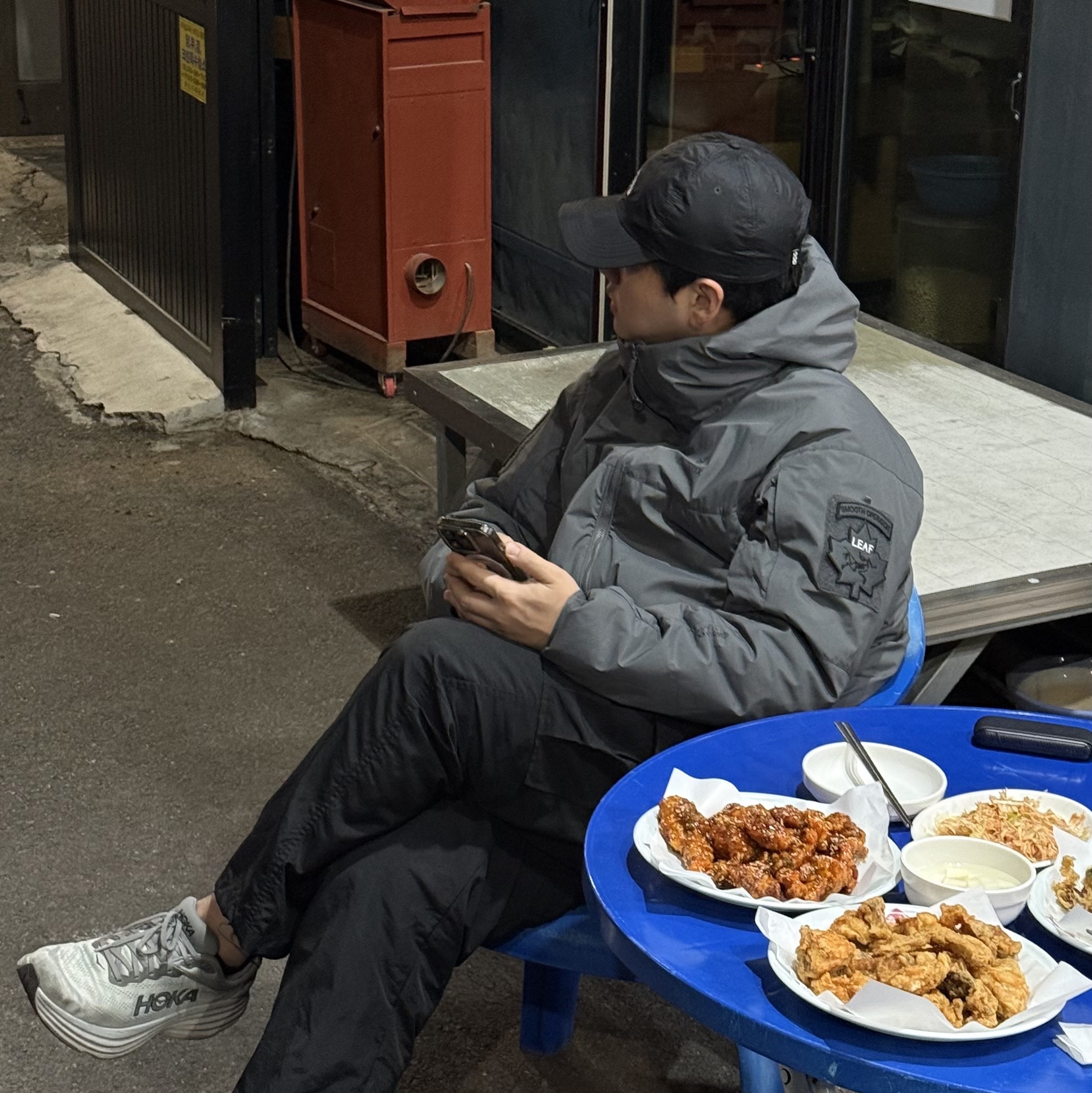 Arc'teryx LEAF Cold WX Hoody LT Gen 2 Wolf 착용 스타일